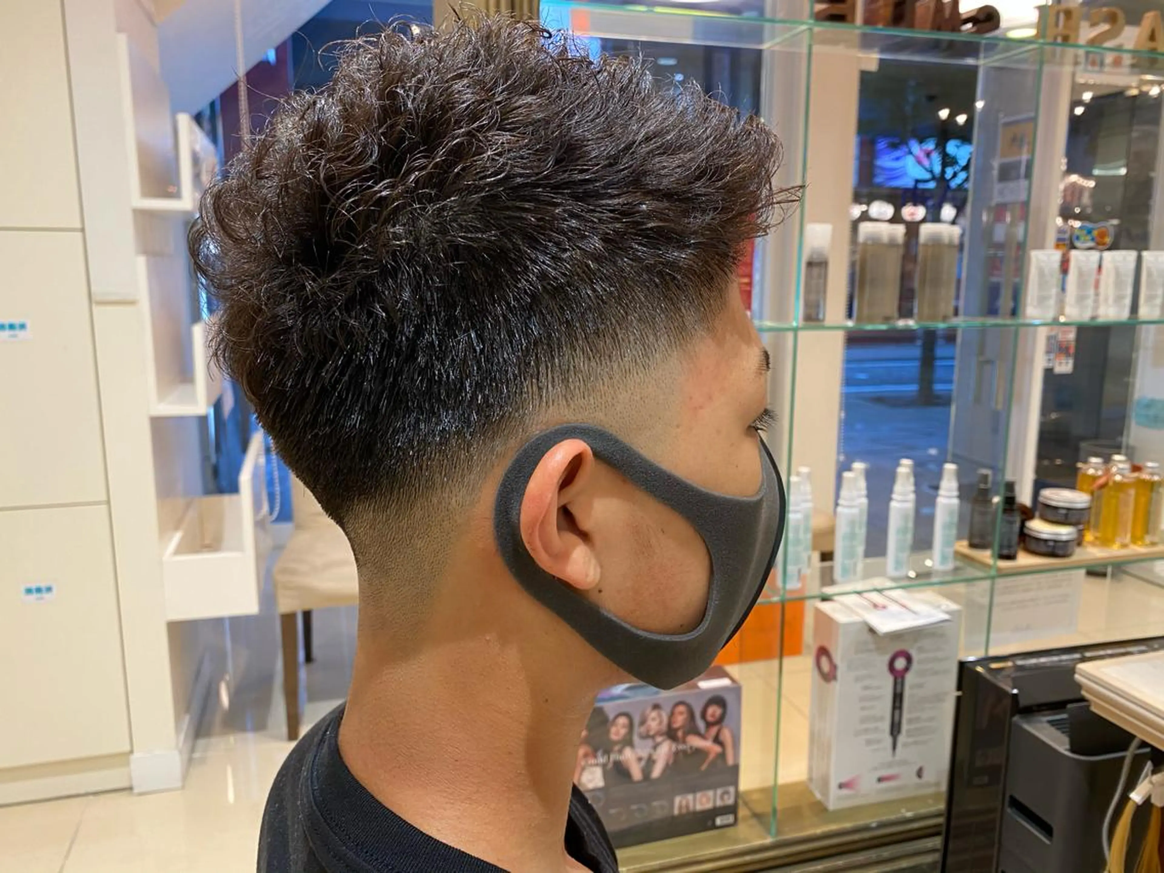 パーマ メンズ 似合う髪型が 分からない方へのヘアスタイル