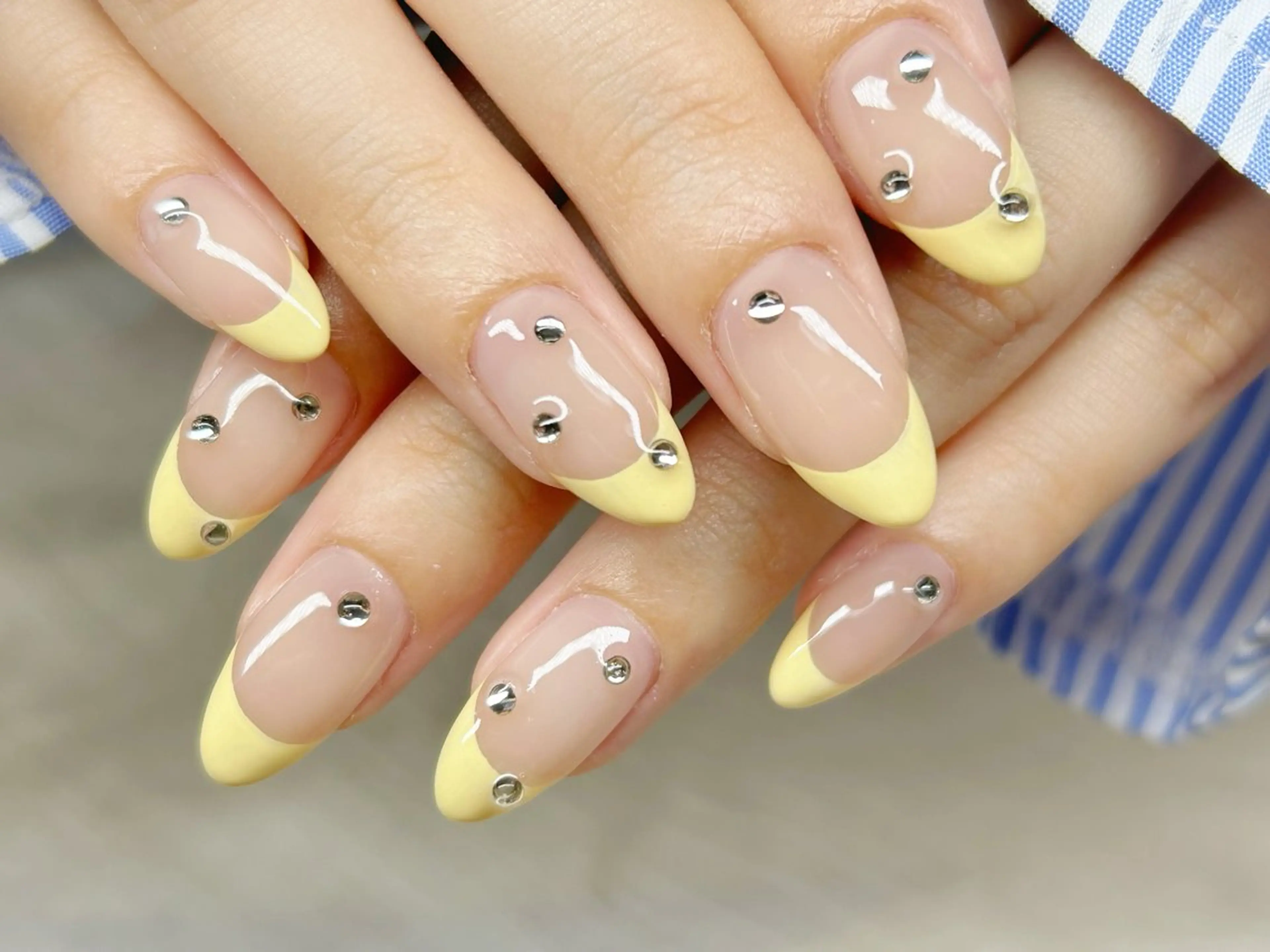 ネイル ストーンネイル ハンドネイル Lino Nailのネイルデザイン