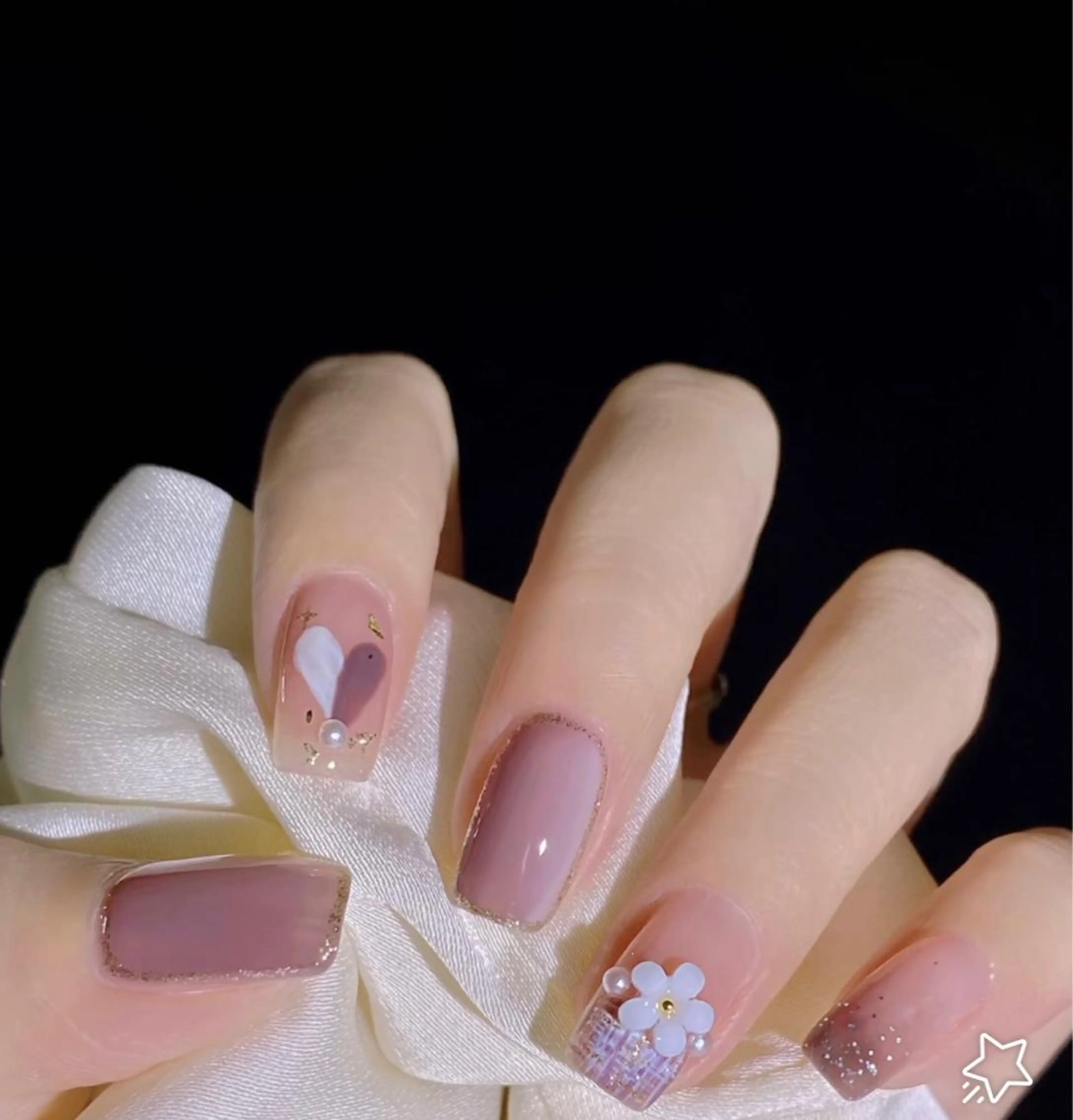 ネイル 米澤 ハナユキのネイルデザイン