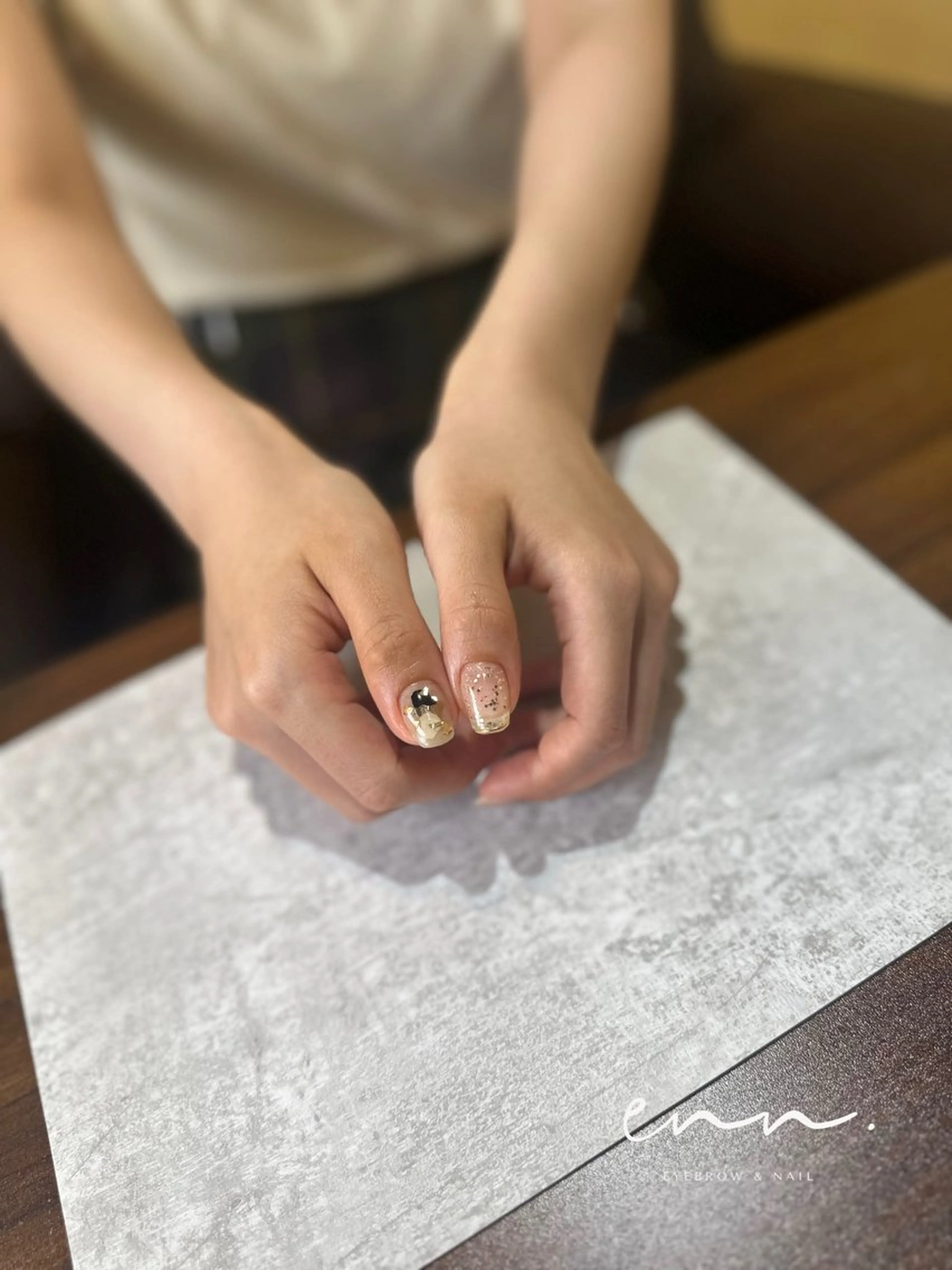 ネイル ドット enn. 【眉毛/ネイル】のネイルデザイン