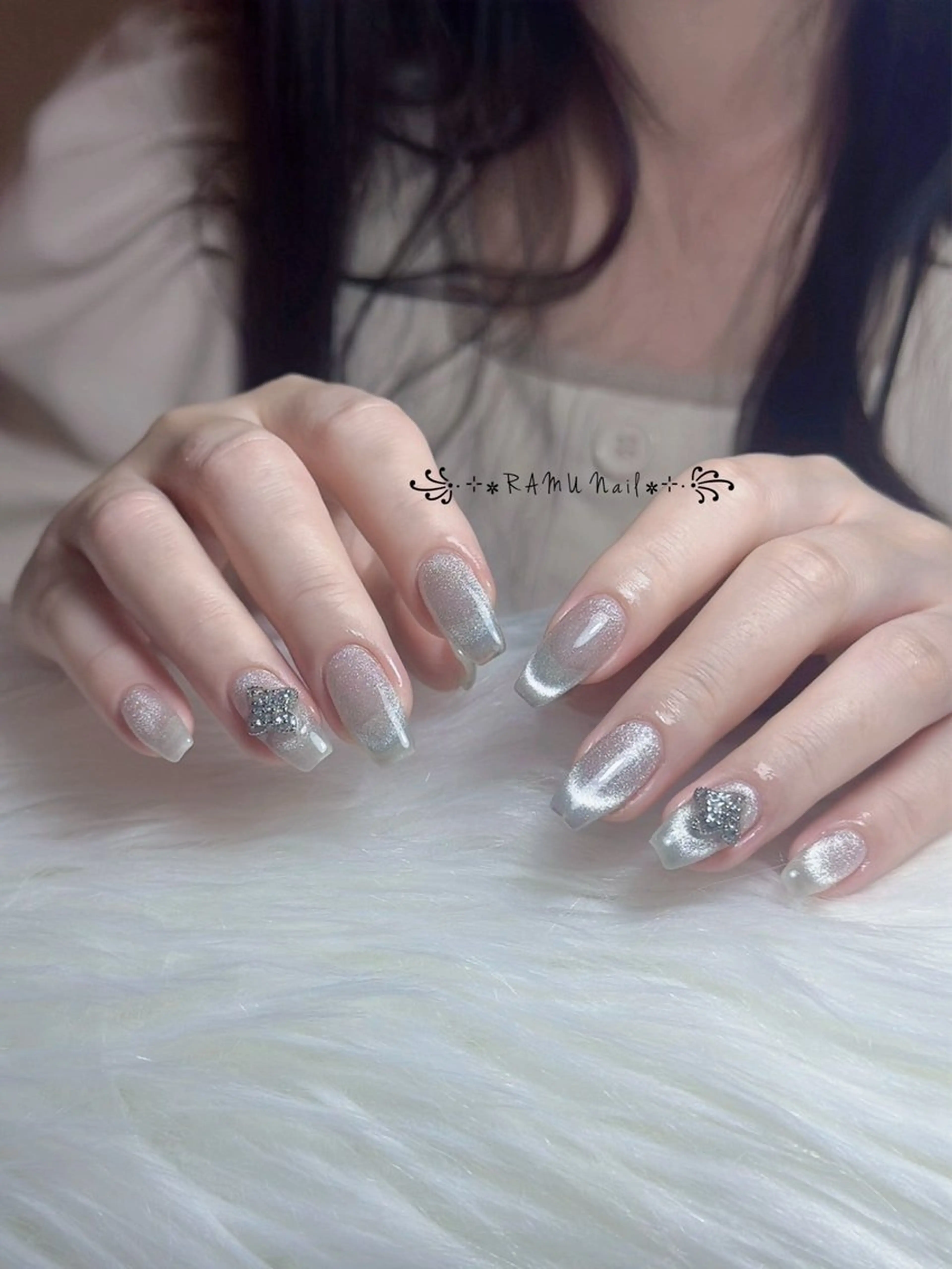 ネイル キラキラネイル マグネットネイル ミラーネイル ピンク 夏ネイル ハンドネイル RAMU Nail 恵比寿店のネイルデザイン