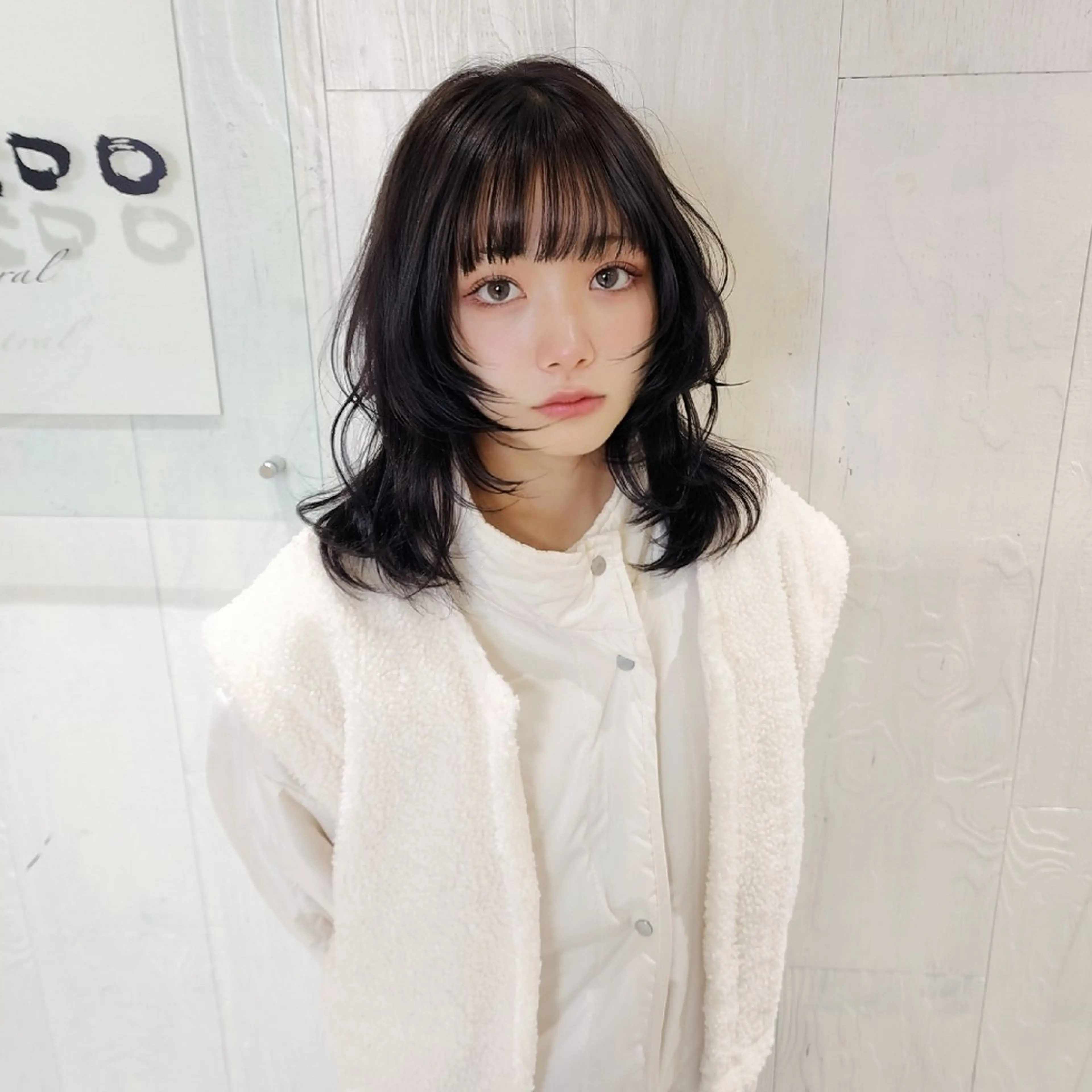 ミディアム 顔まわりレイヤー ハッシュカット レイヤーカット カット トリートメント レイヤーカット/ ウルフカット/大橋 のヘアスタイル