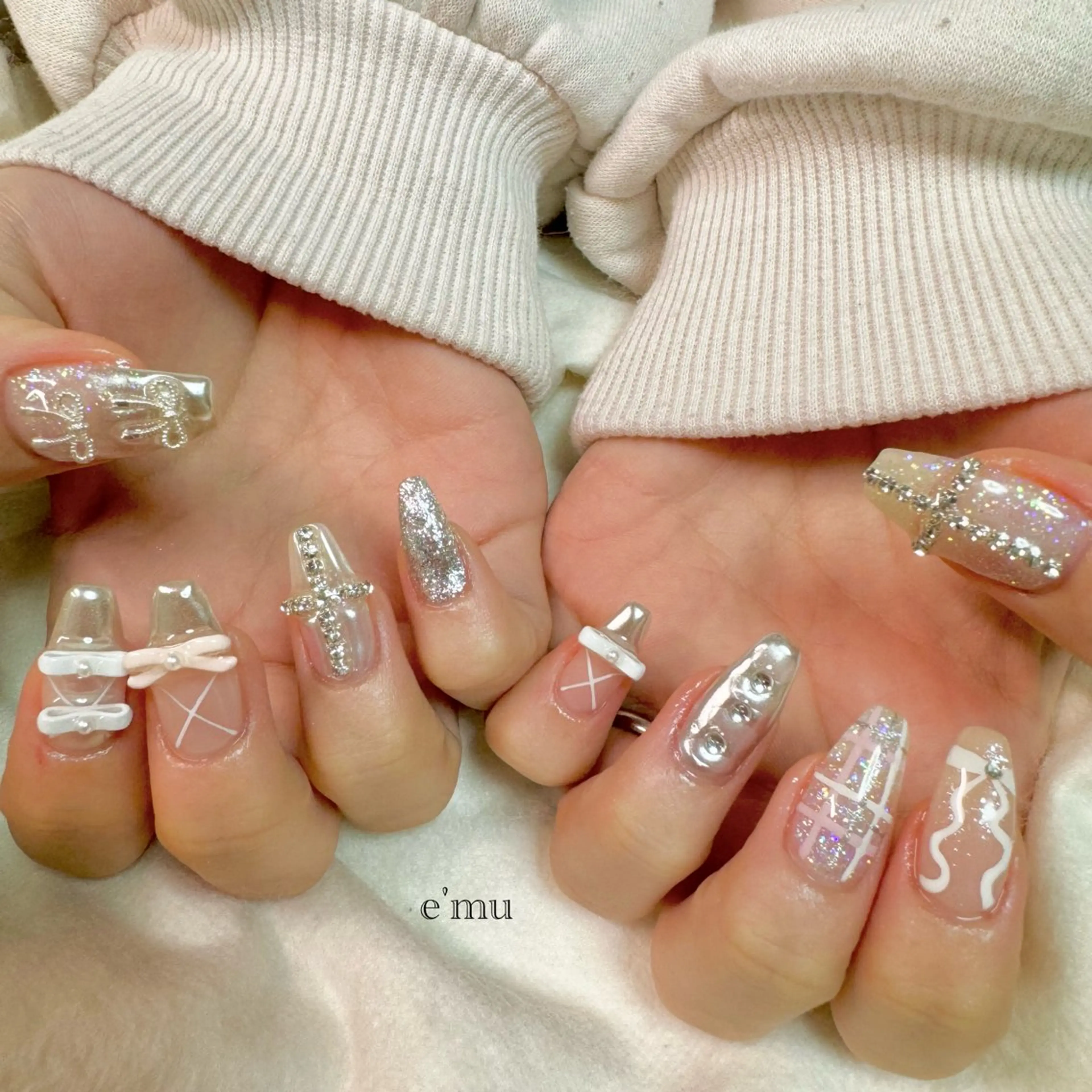 ネイル ガーリー ハンドネイル nail salon e'mu💐のネイルデザイン