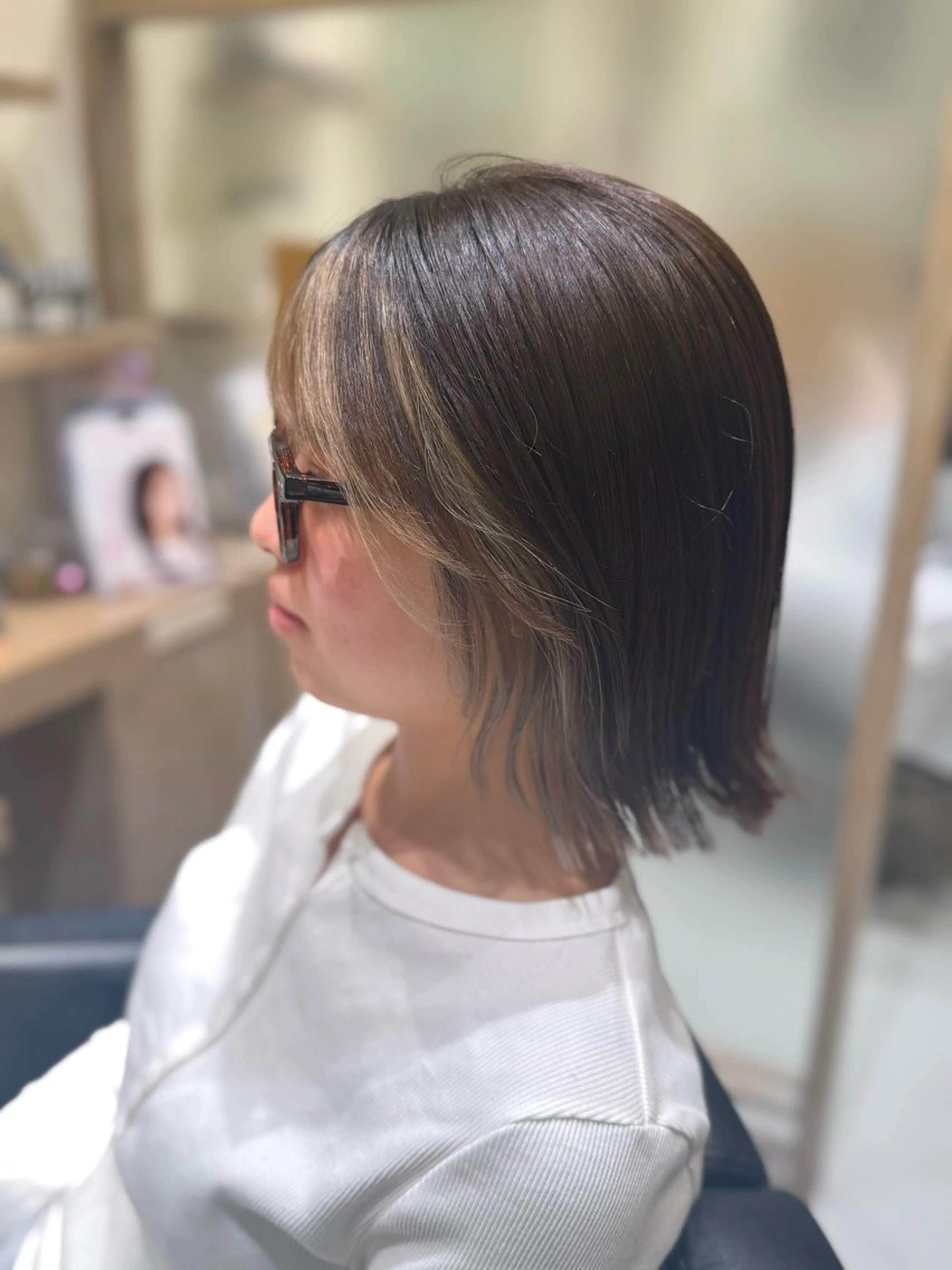 ショート カラー レイヤー/顔周り/透 明感カラー/うる艶のヘアスタイル