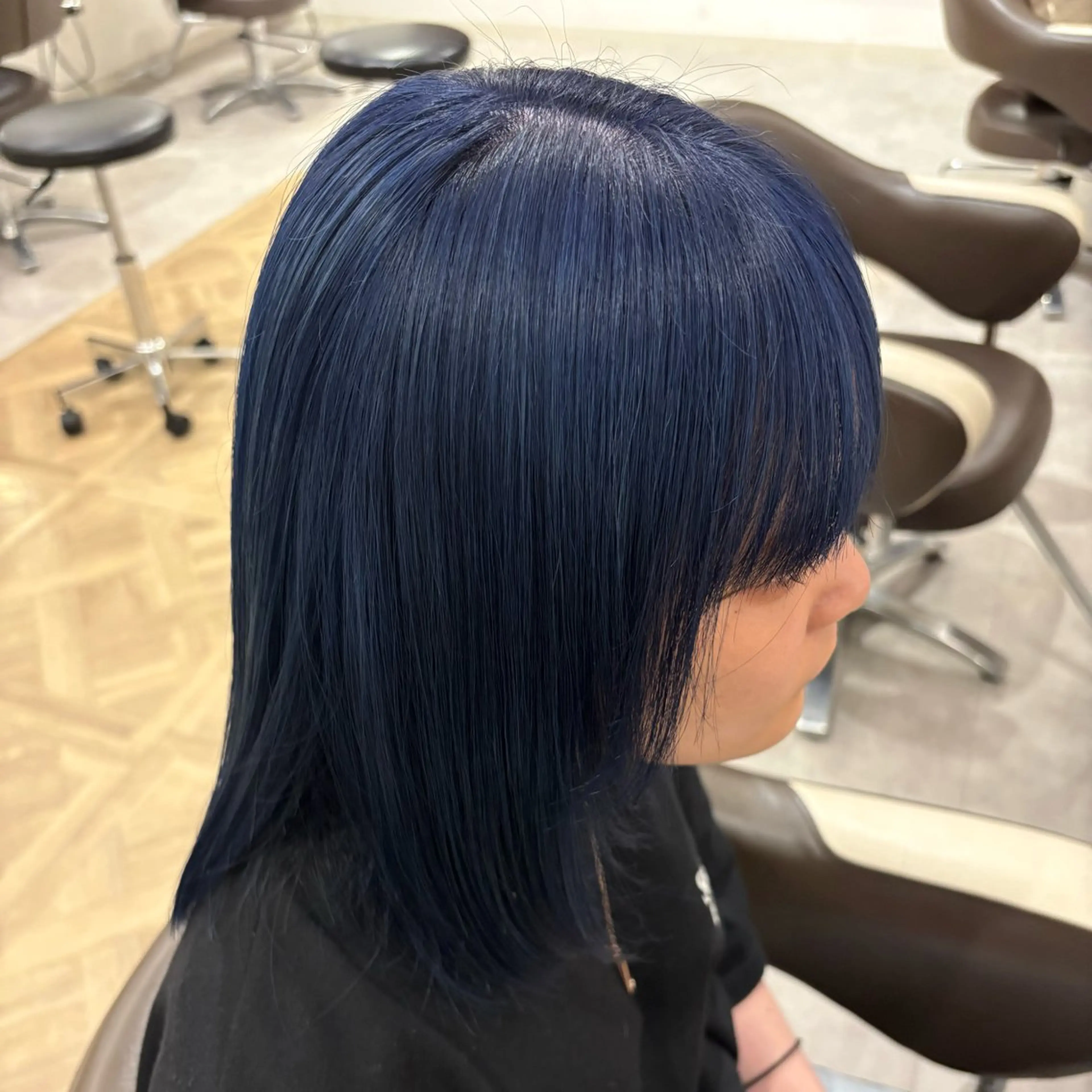 カラー ブリーチ ブルーカラー ラベンダーカラー ヘアカラー 渡邊 玲来のヘアスタイル