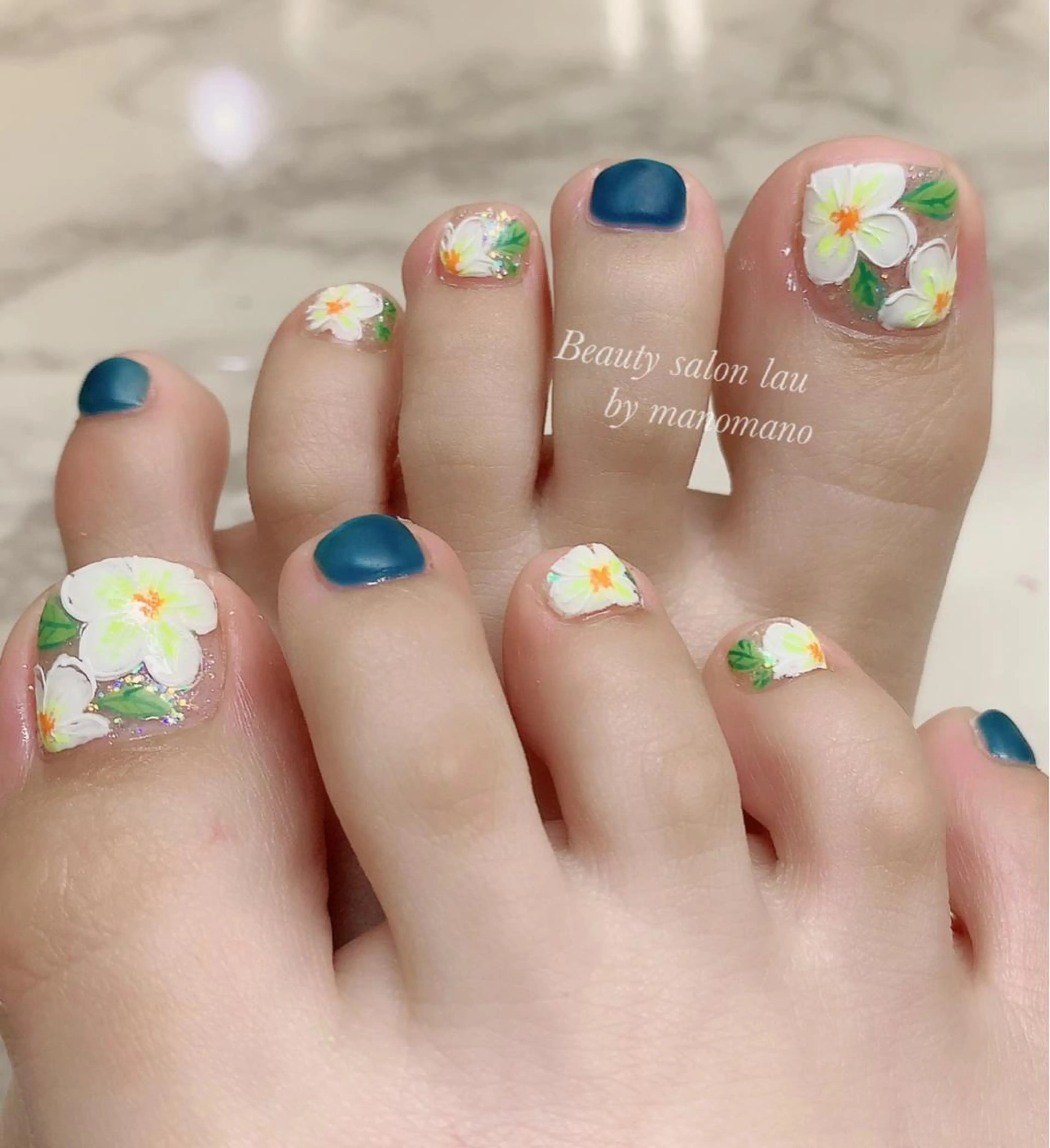 付け替えオフ無料✨️持込フットデザインネイルやり放題10000円の写真