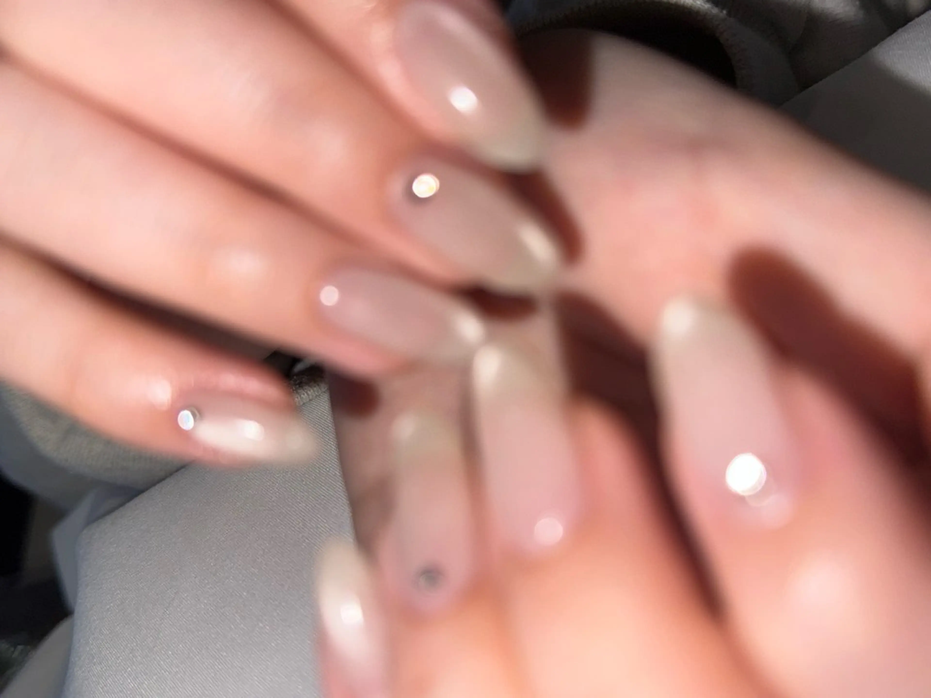 ネイル マグネットネイル マグネットワンカラー ワンカラーネイル ストーンネイル ハンドネイル Angelique 田中/高崎のネイルデザイン