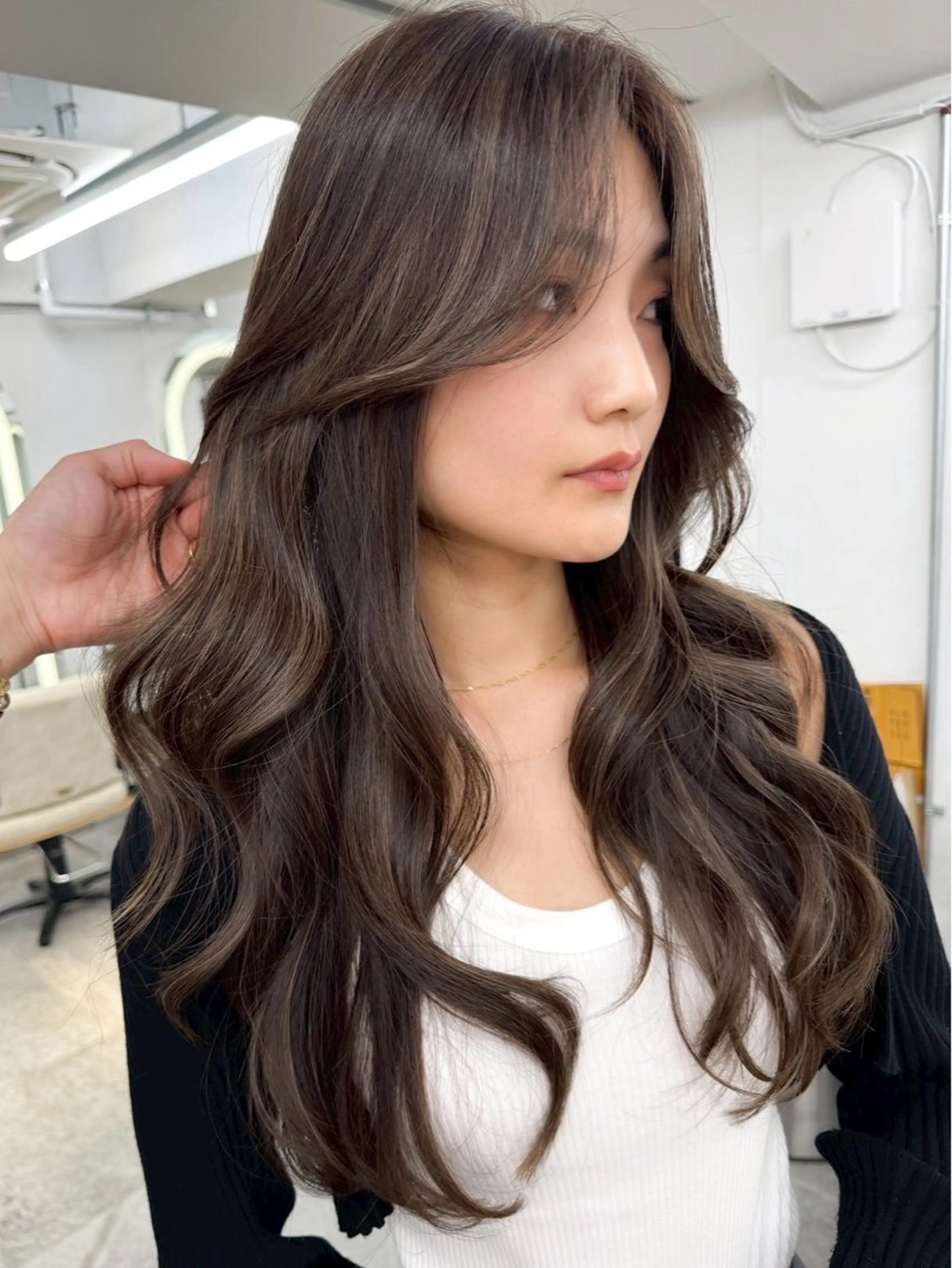 ロング カラー ヘアアレンジ ブラウンカラー ヘアカラー TOA／ 福岡JIL BLANのヘアスタイル
