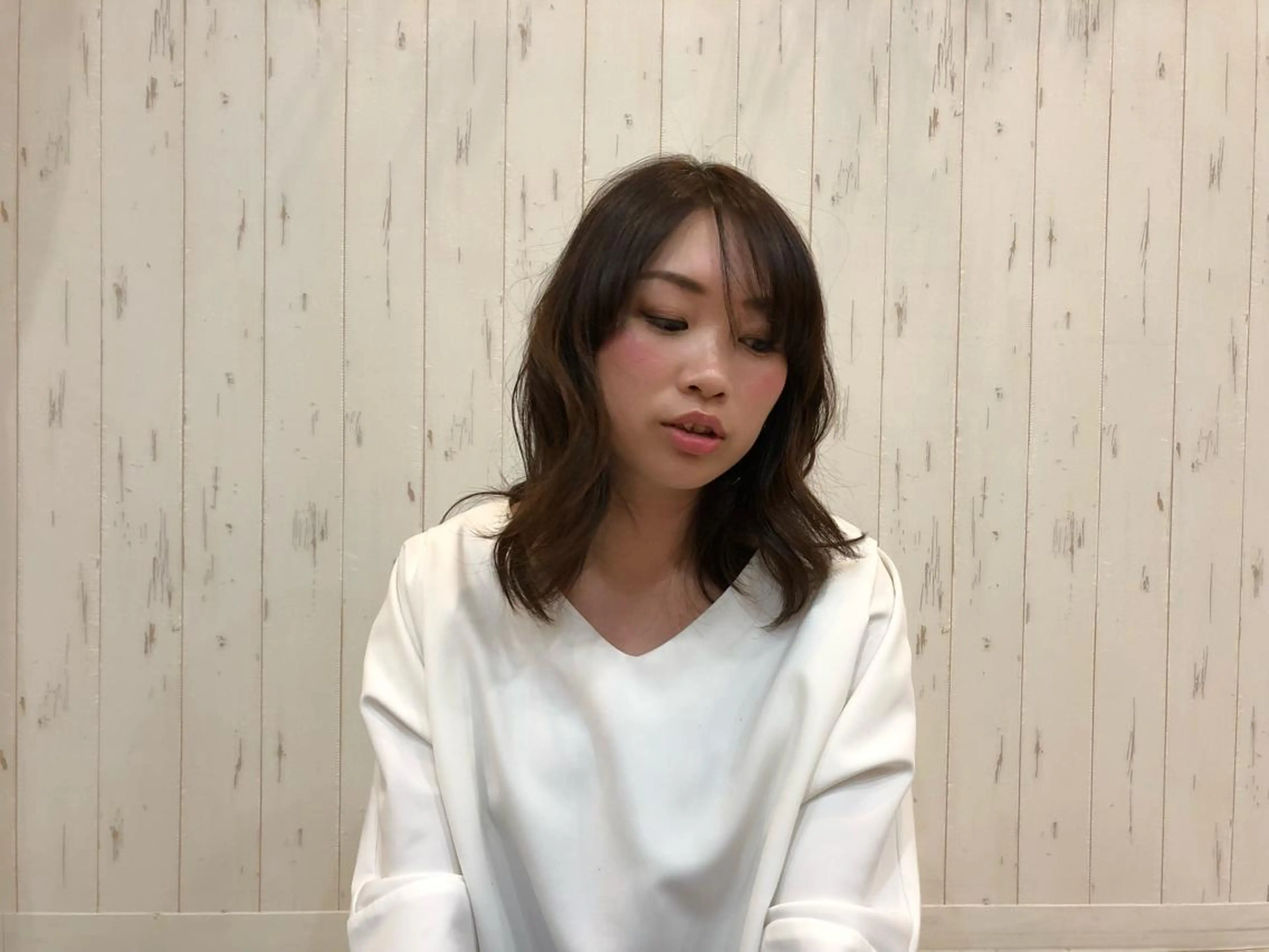 ミディアム カラー KAIzen. tomoのヘアスタイル