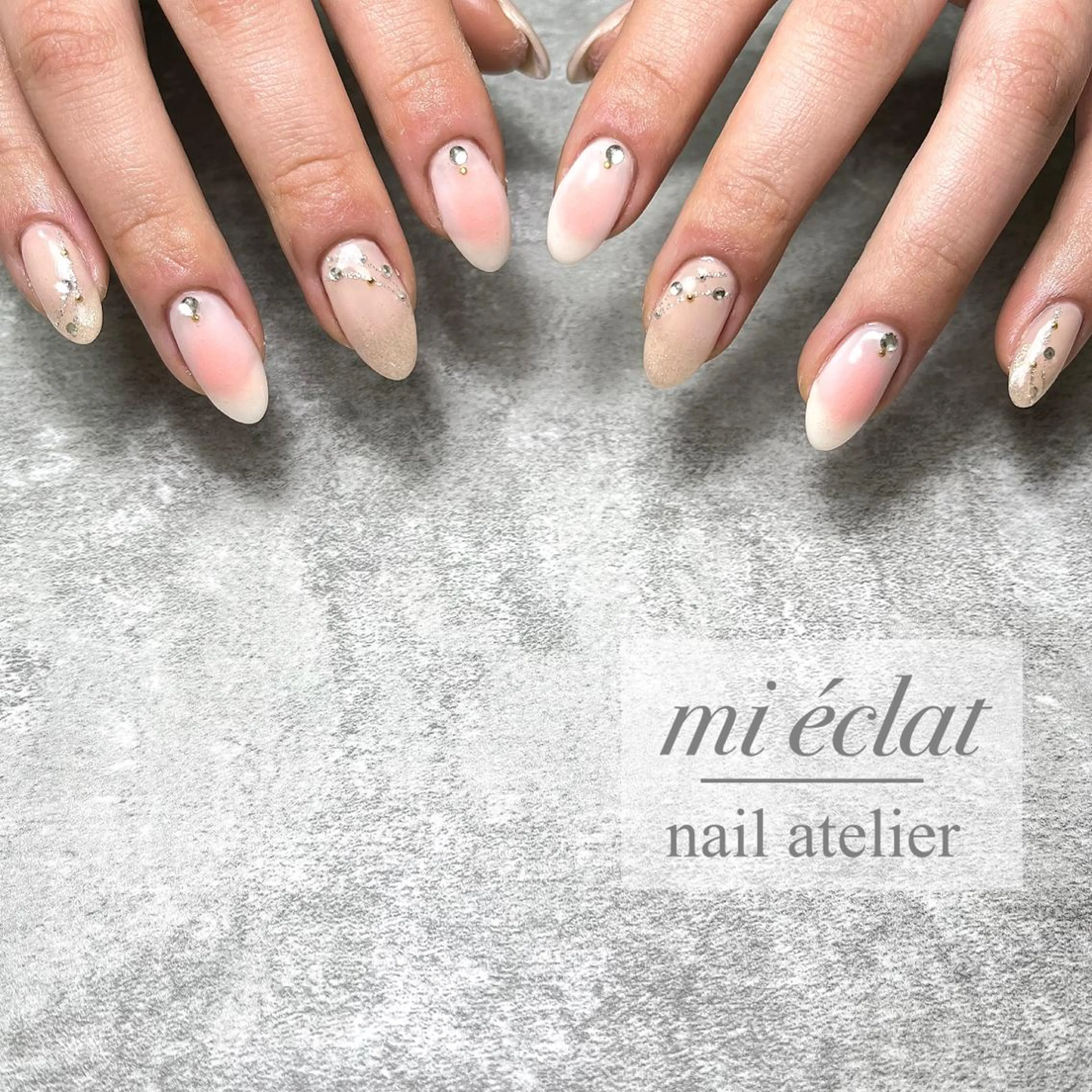 ネイル アートネイル ブラウン チークネイル 桜ネイル 入学式 mi éclat ミ エクラのネイルデザイン