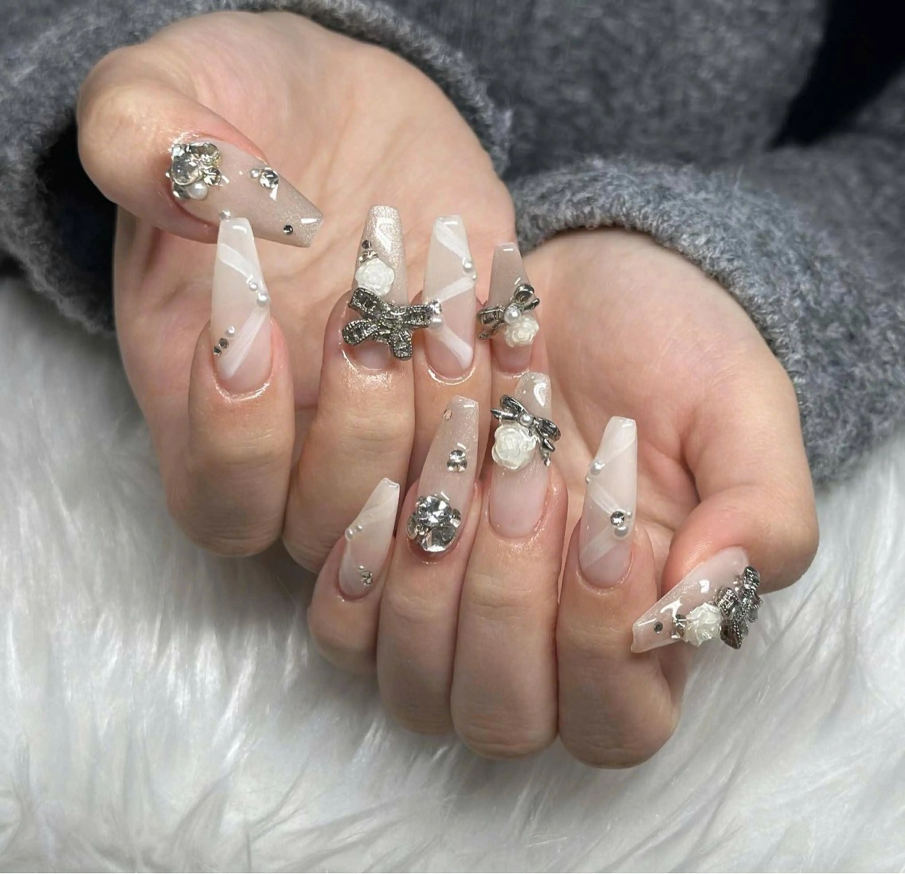 ネイル フレンチネイル ジェルネイル ハロウィン 韓国ネイル マグネットネイル ハンドネイル Hbaby nailのネイルデザイン