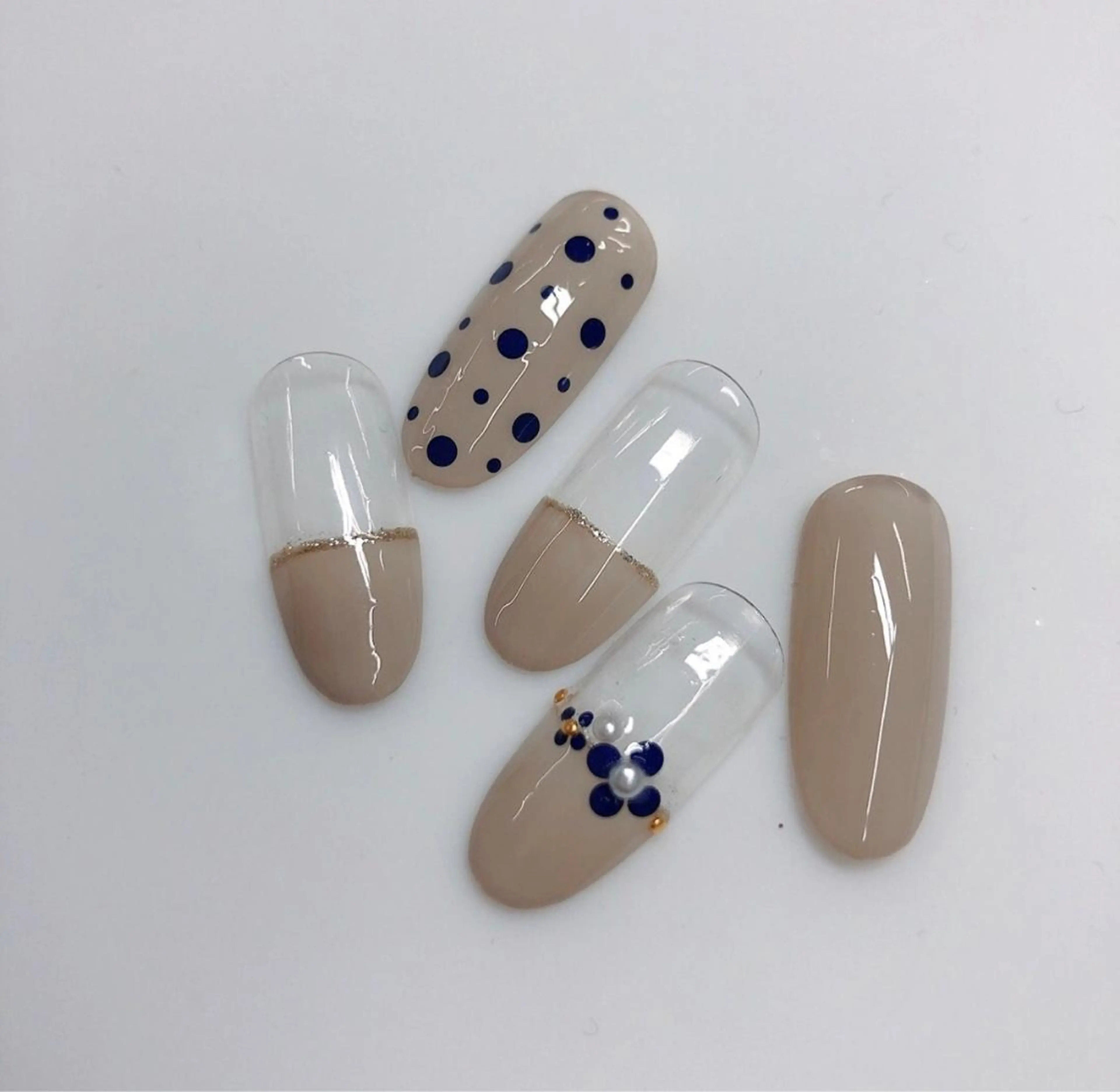 ネイル ハンドネイル ハンドケア FUTURE BEAUTYのネイルデザイン