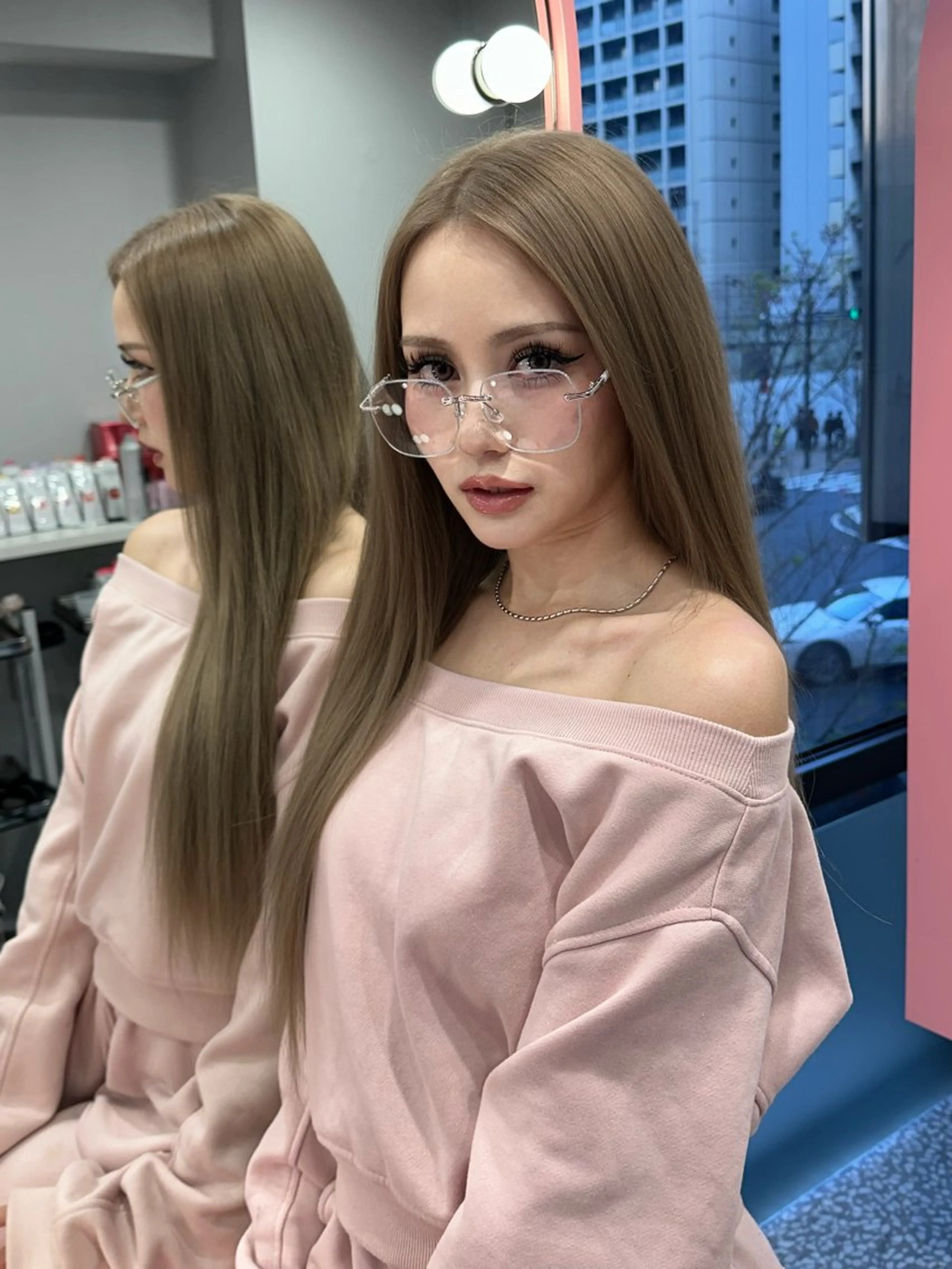 ロング くびれヘア ハッシュカット レイヤーカット 小顔カット エクステ 顔周り/透明感カラー REINA𓍯のヘアスタイル