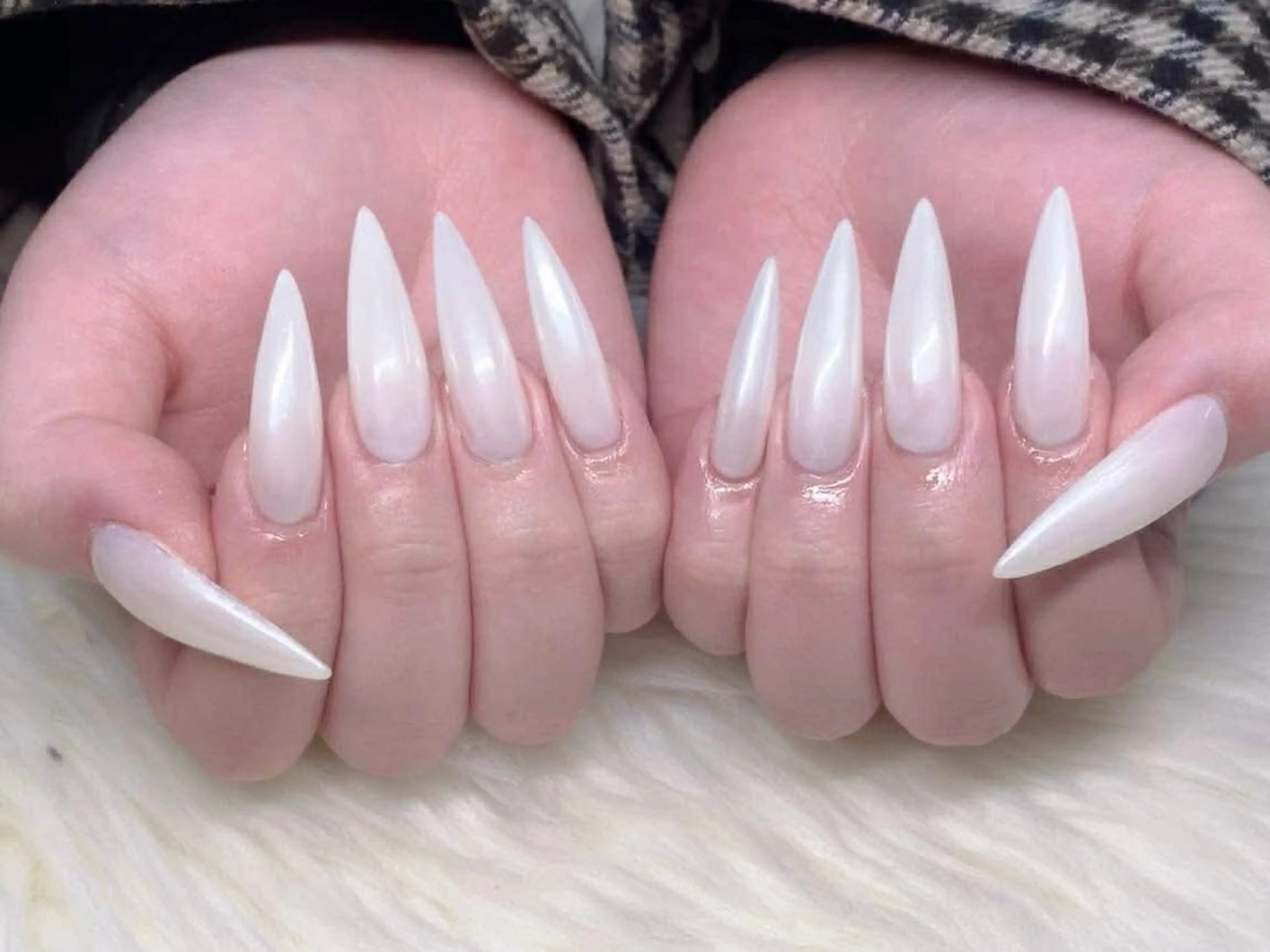 ネイル 桜ネイル フレンチネイル グラデーション 韓国ネイル マグネットネイル ハンドネイル ハンドケア Hara Nail 【持ち込みOK】のネイルデザイン