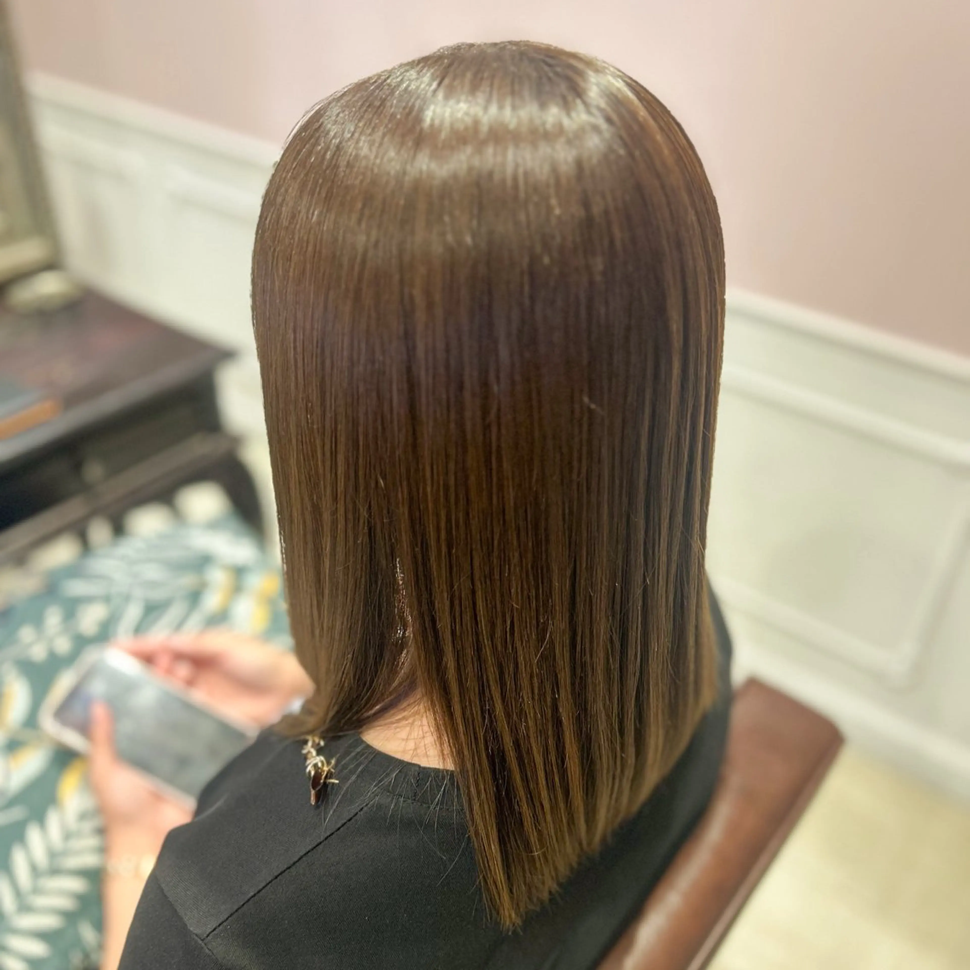 セミロング 暖色カラー｜艶髪｜ 🥨AIKA🥨のヘアスタイル