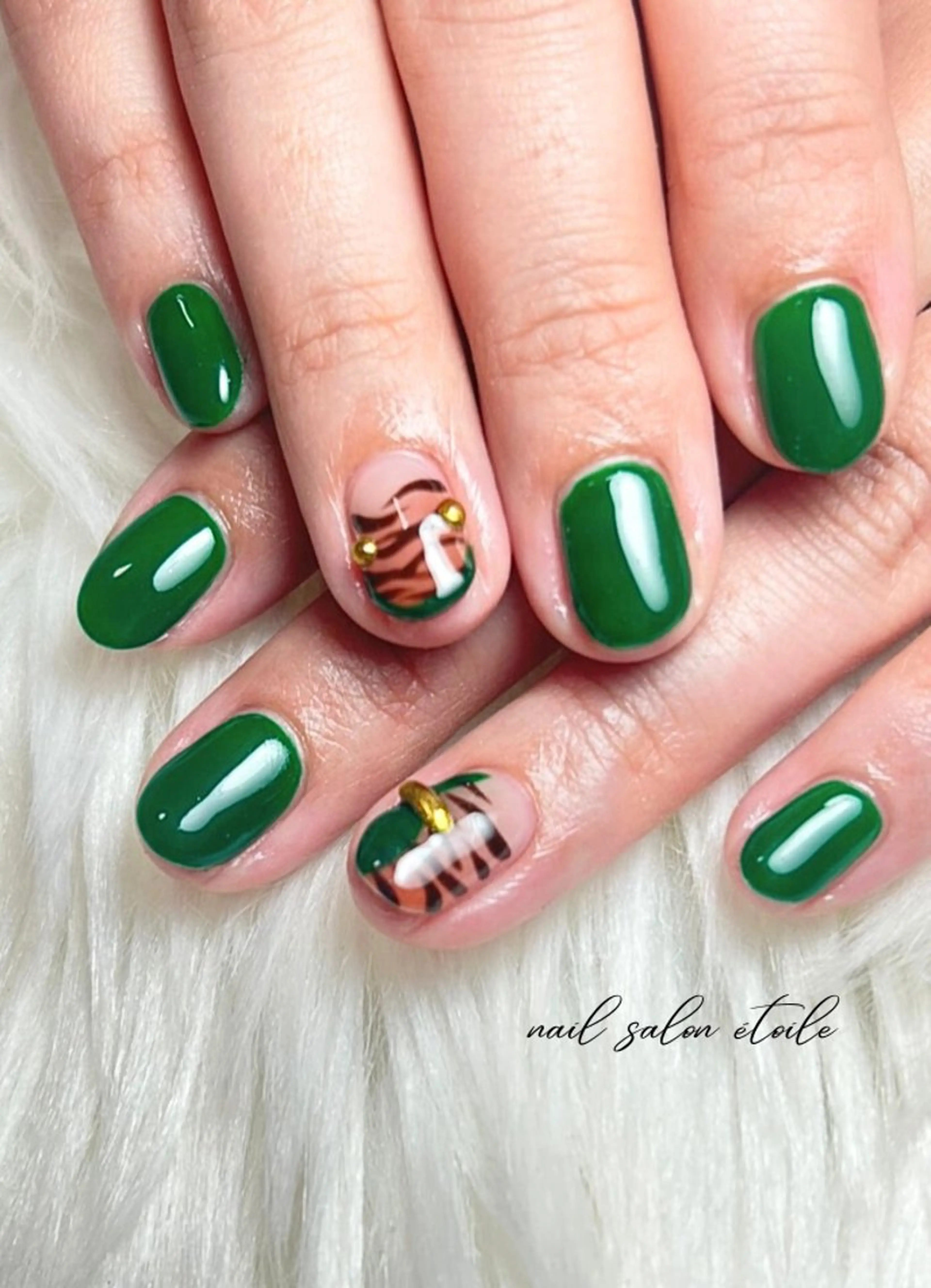 ネイル アニマル柄 アートネイル フレンチネイル グリーン ハンドネイル nail salon étoileのネイルデザイン