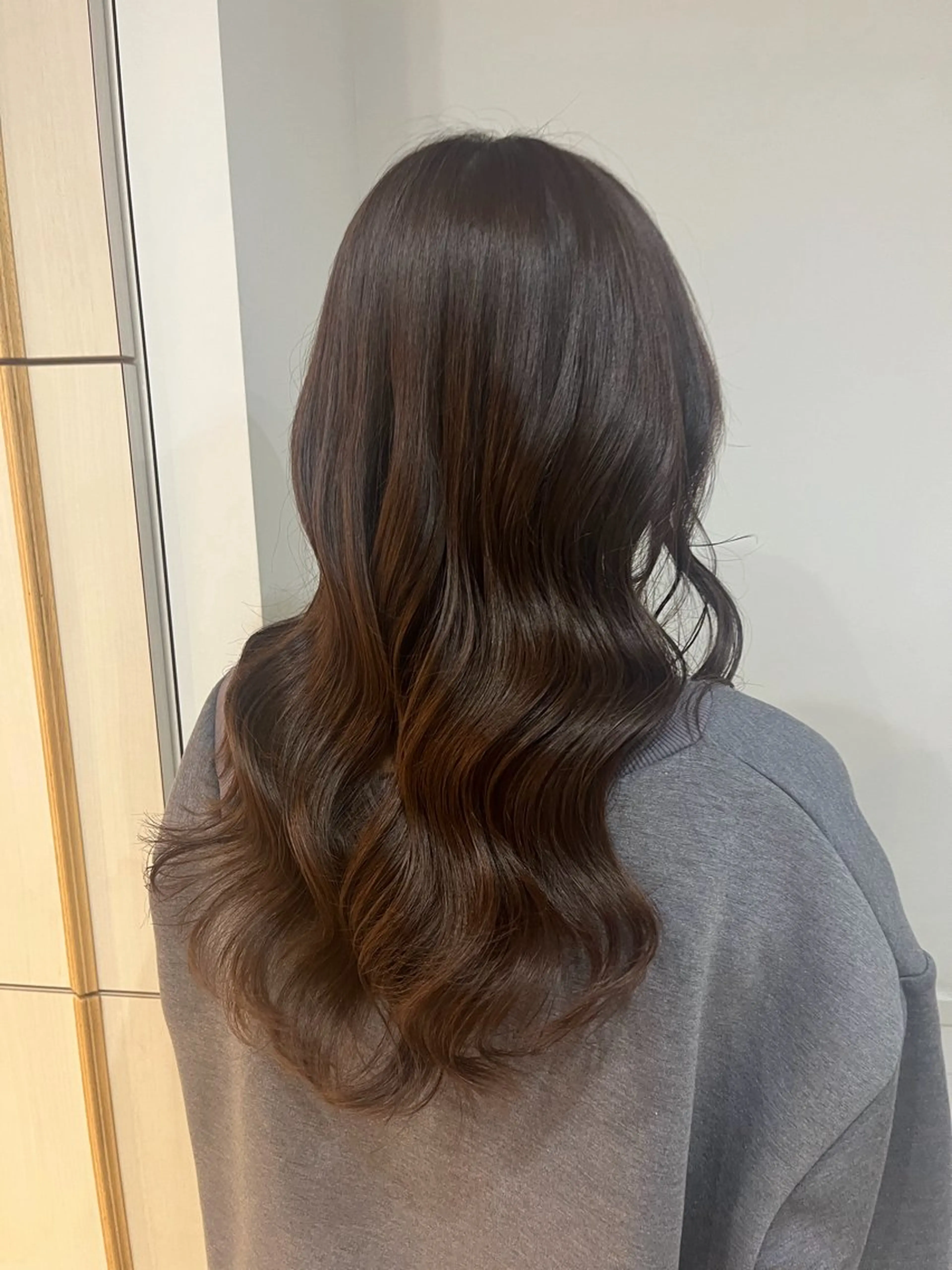 ロング アッシュ レイヤーカット 木村詩織のヘアスタイル