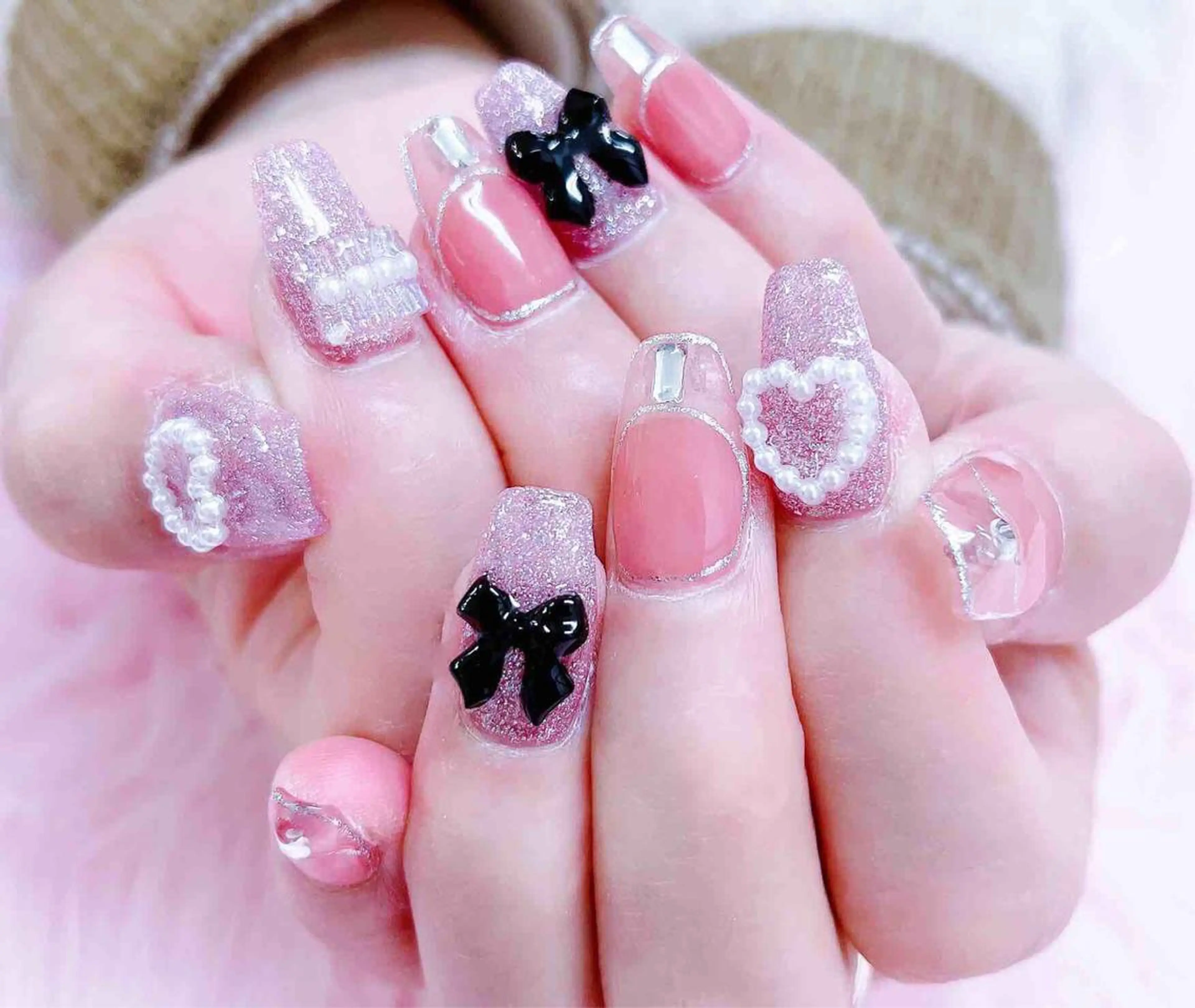 ネイル ハンドネイル MoonNail ユリ🌸のネイルデザイン