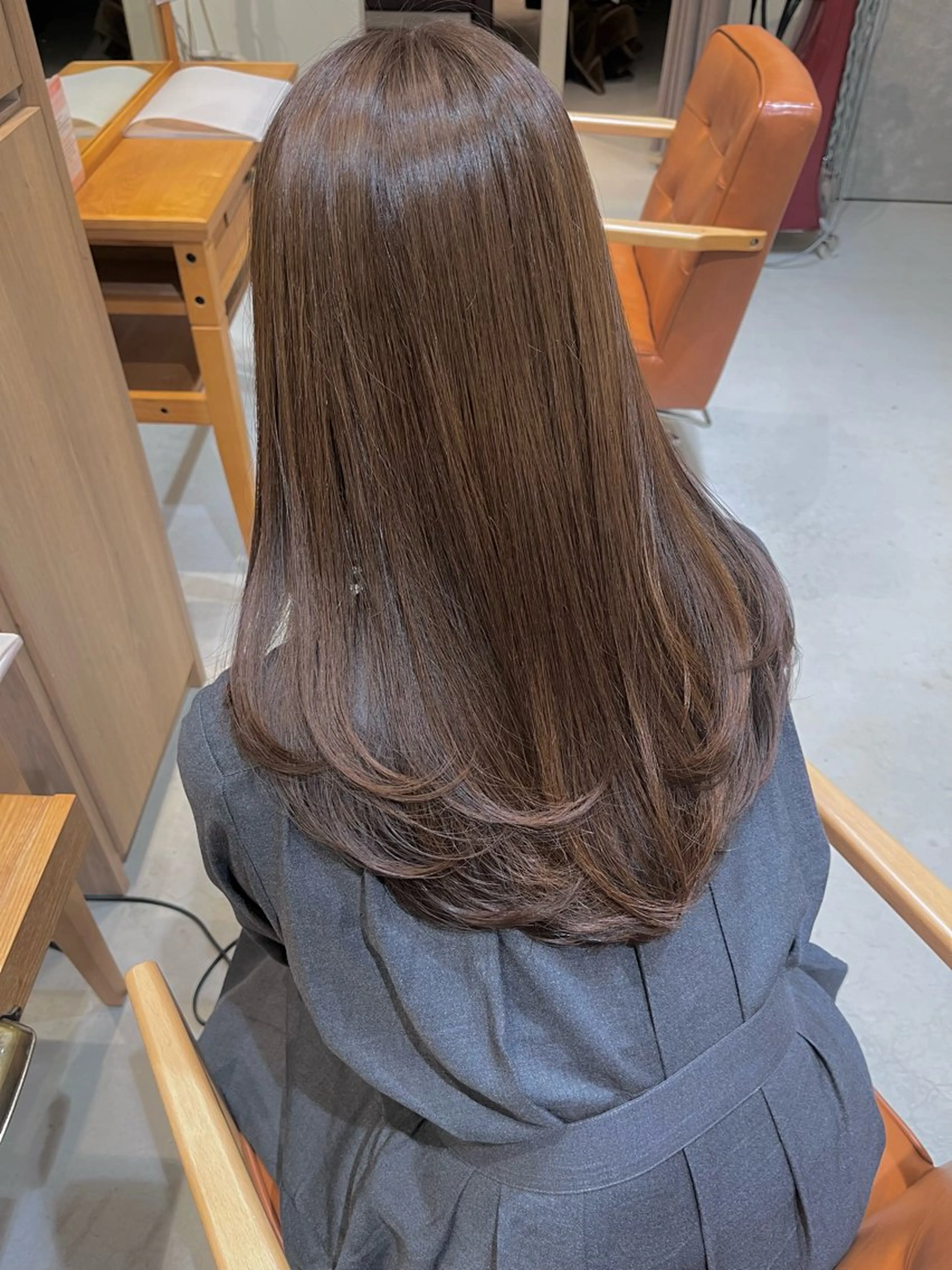 セミロング カラー ベージュカラー 透明感カラー🫧🌈 似合わせカット✂︎のヘアスタイル