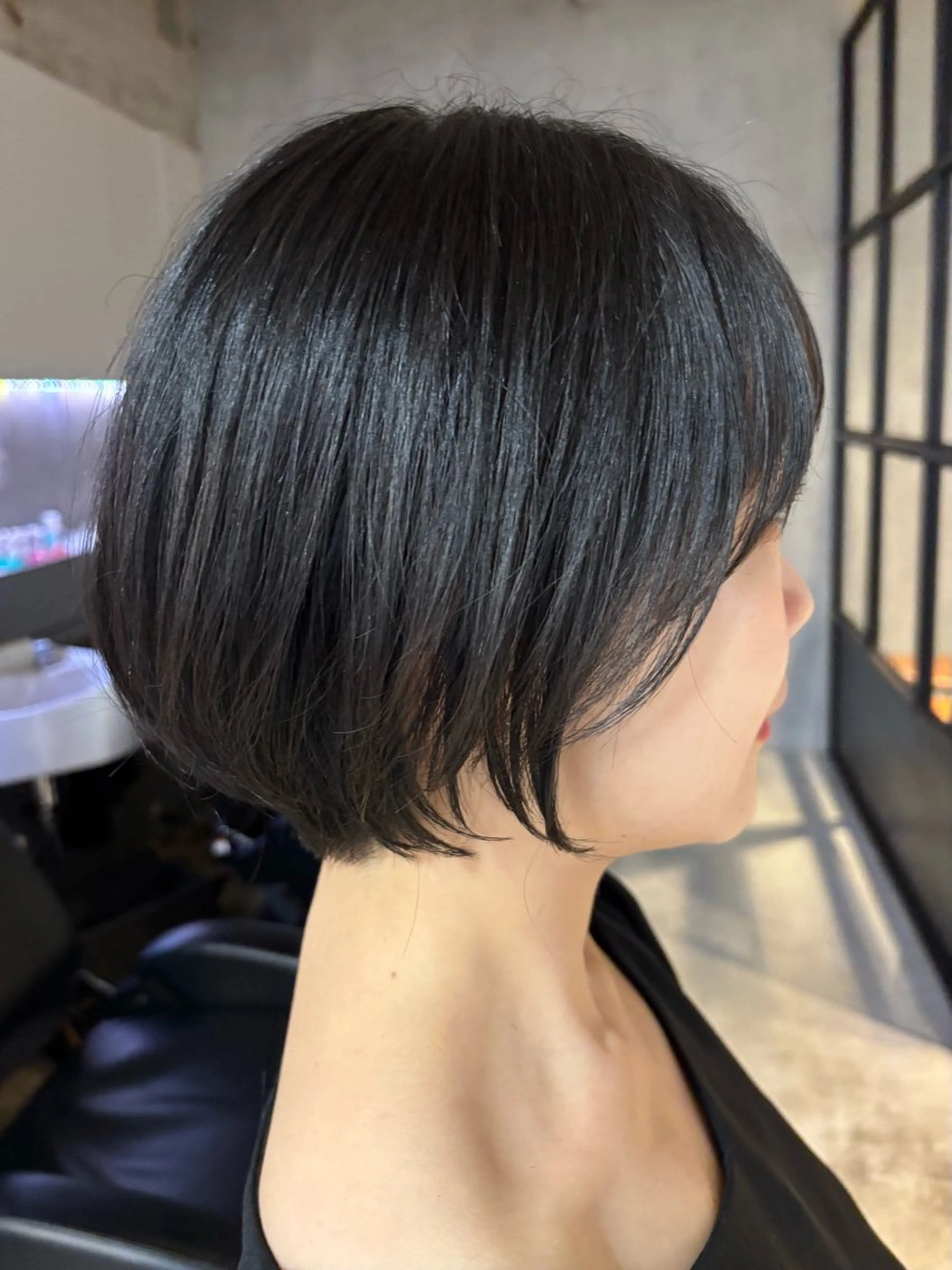 ショート カラー 黒髪 ヘアカラー elima. 池田紗矢香💝のヘアスタイル