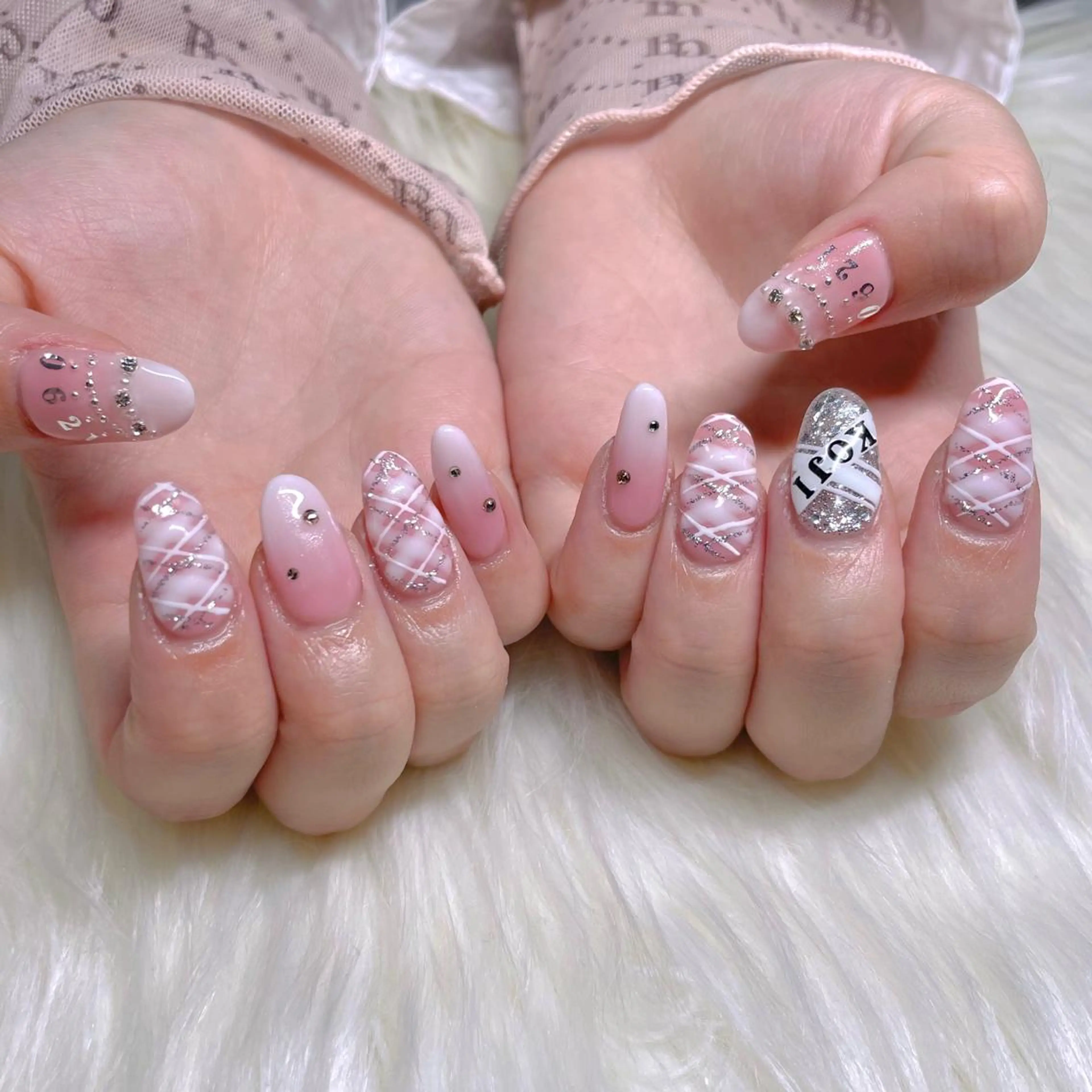 ネイル Sii nail 🤍SAKIのネイルデザイン