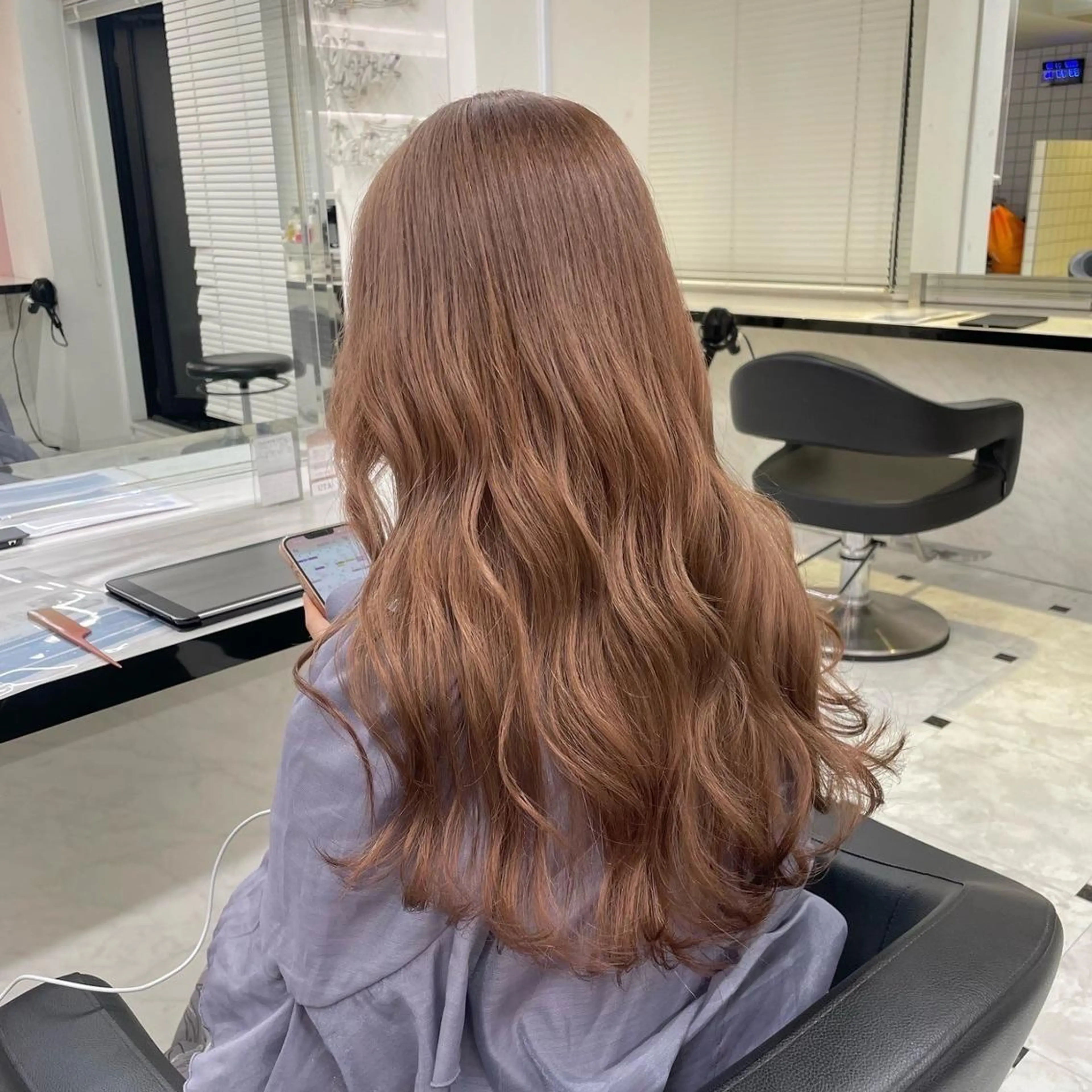 【ミニモ直前割🧚‍♀️💫】　　　　　　　　　　　　　　本格的な冬に向けて🧸❄️カット+ブリーチなしダブルカラー🩵の写真