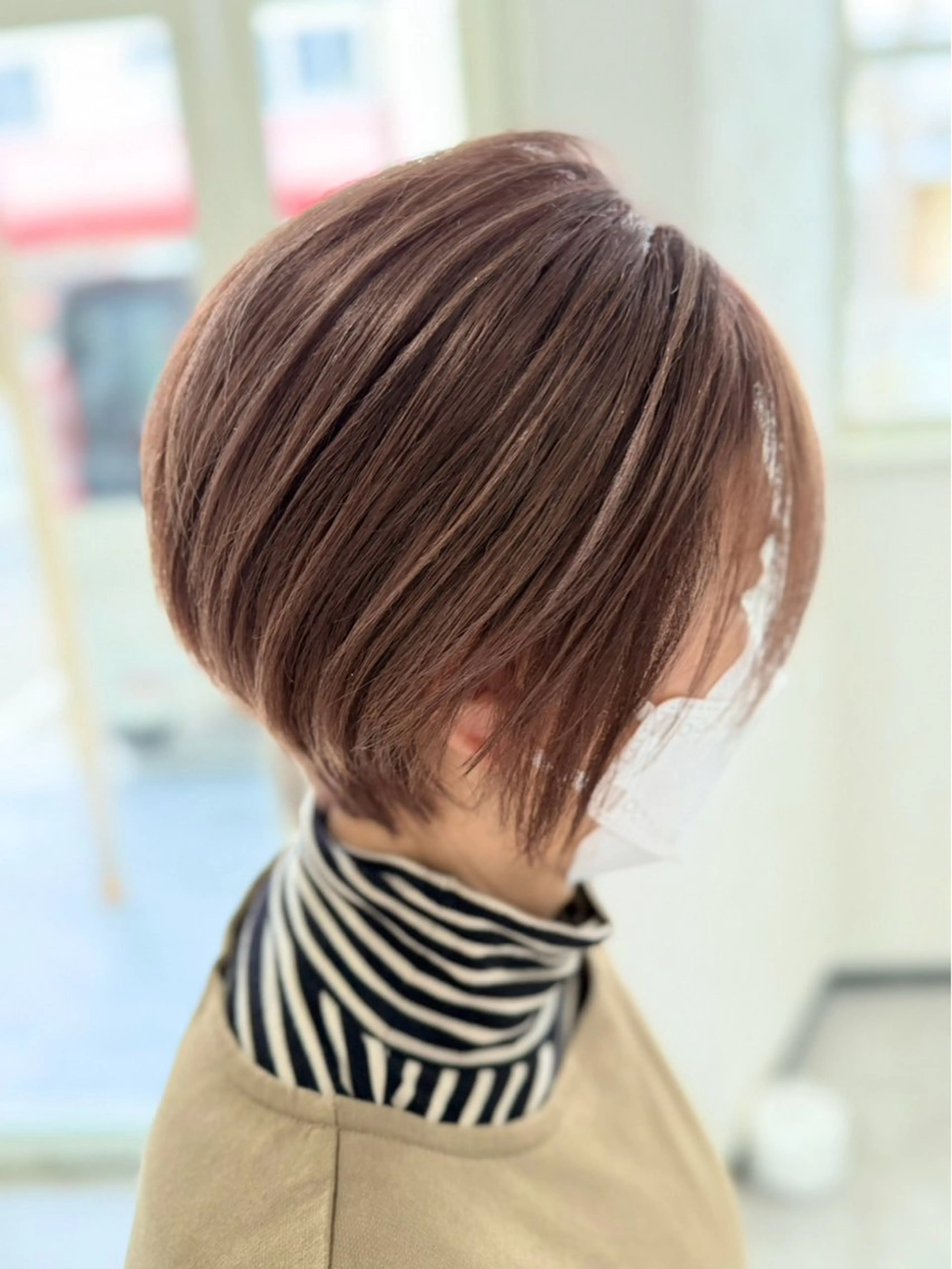 ショート ハイライト 髪質改善 レイヤーカット ショートヘア 縮毛矯正 ヘアカラー SUGAMI ✴︎ Hikariのヘアスタイル