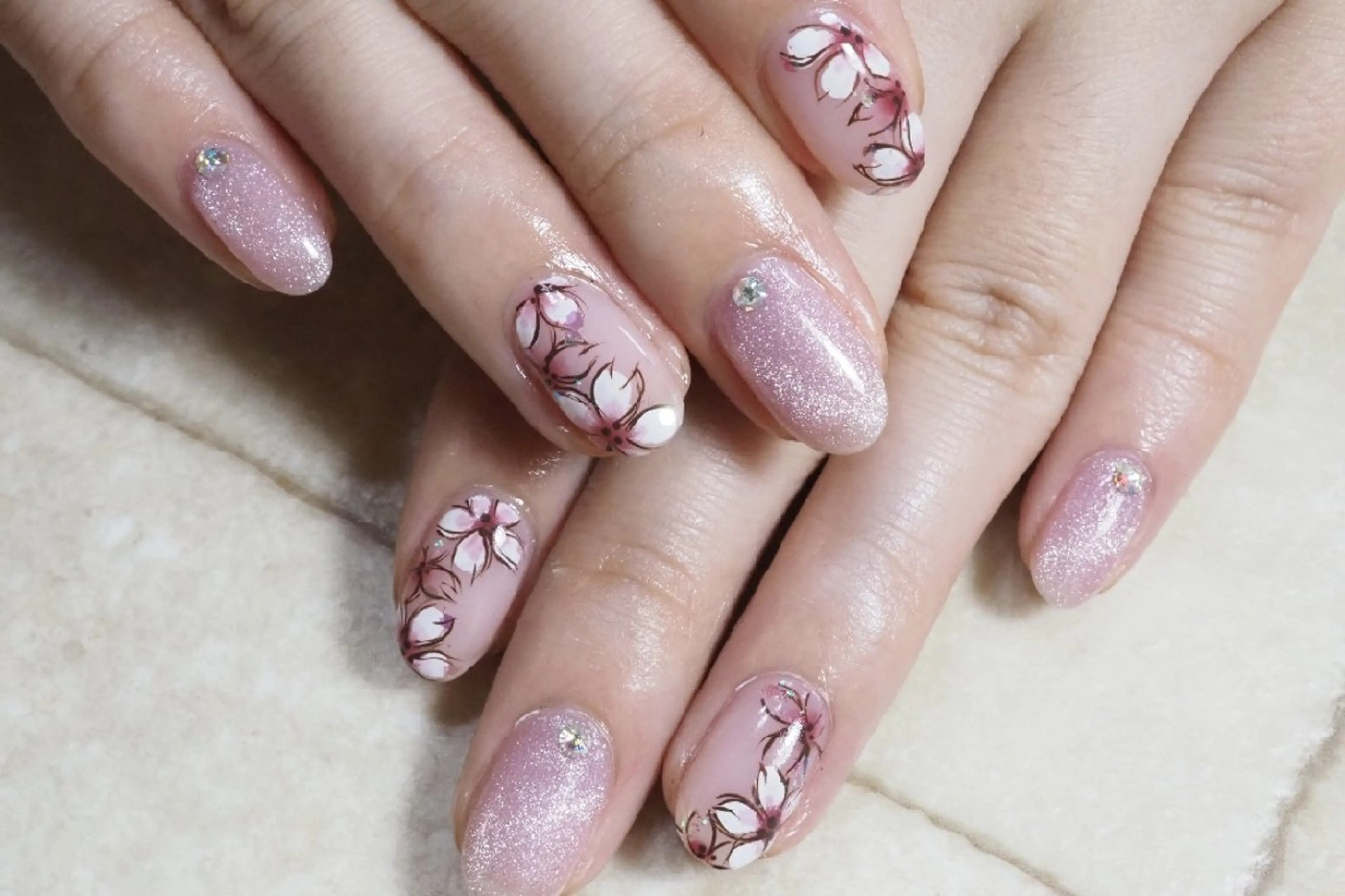 ネイル ハンドネイル 横浜東口Monie☆ REIKAのネイルデザイン