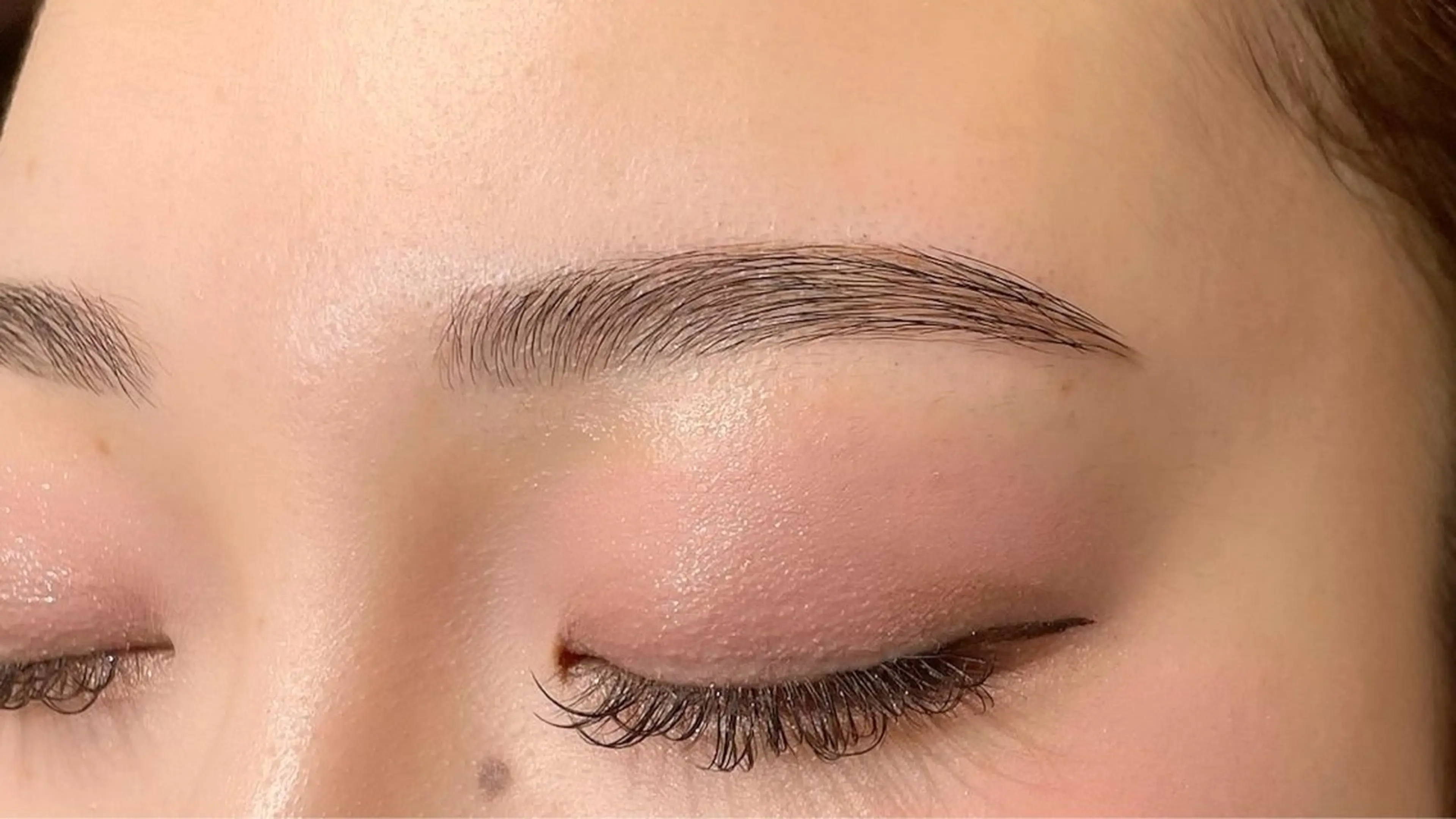 アイブロウ Ridive Rinoの眉毛・アイブロウイメージ