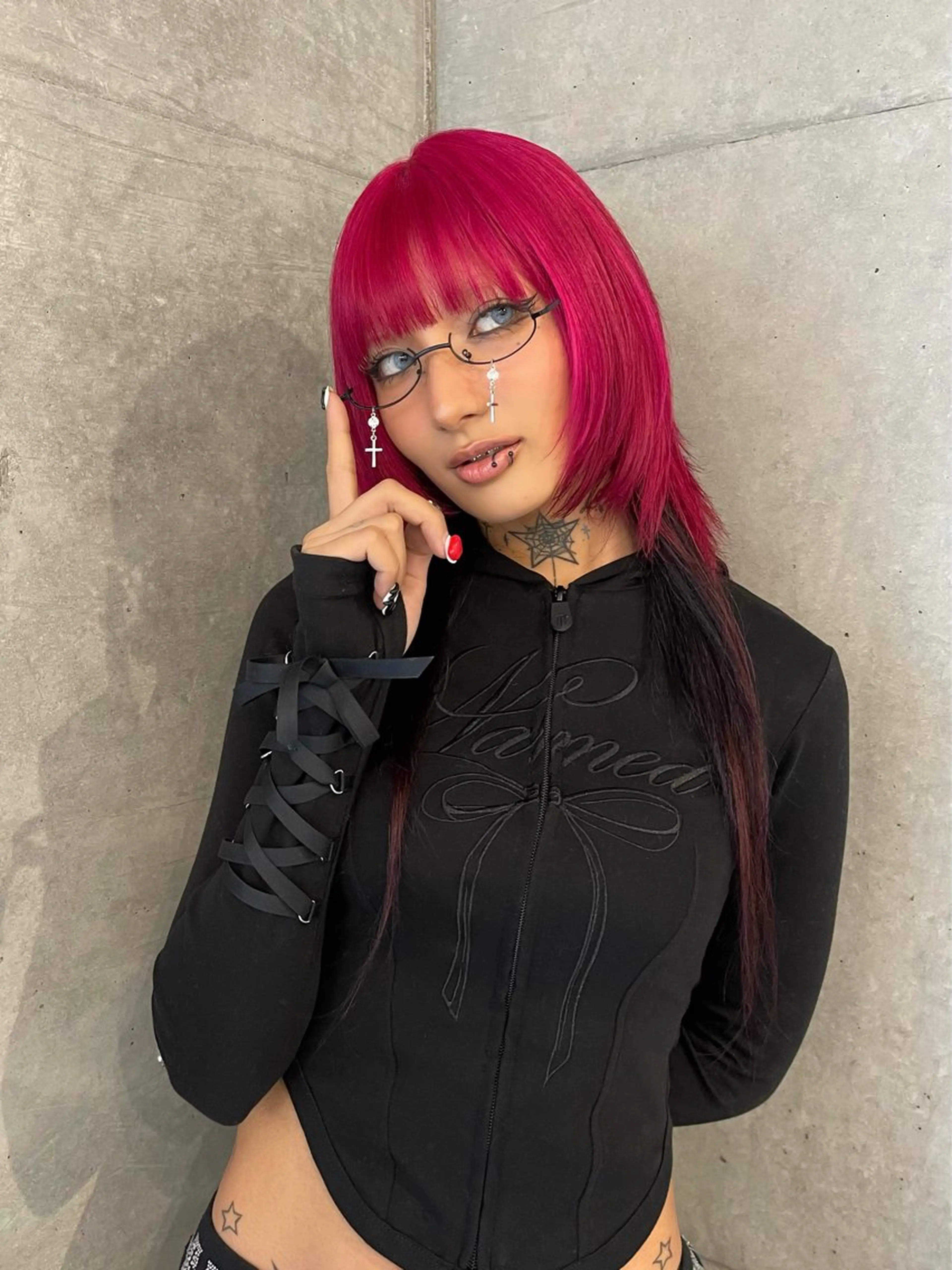 ミディアム カラー ブリーチ ダブルカラー ピンクカラー レッドカラー マンツーマン/ハイ トーン/HIROKIのヘアスタイル