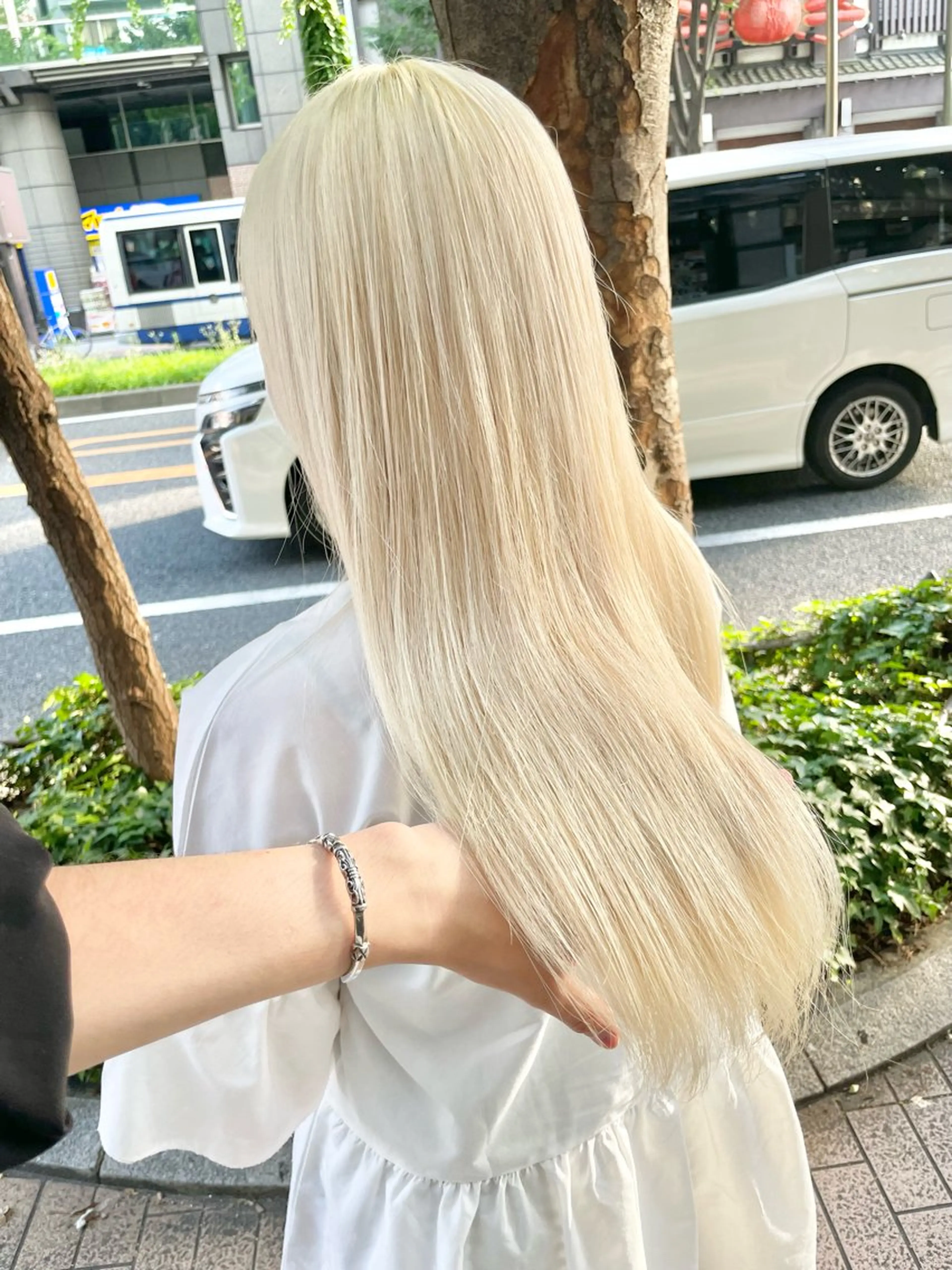 ロング インク 美容院のヘアスタイル