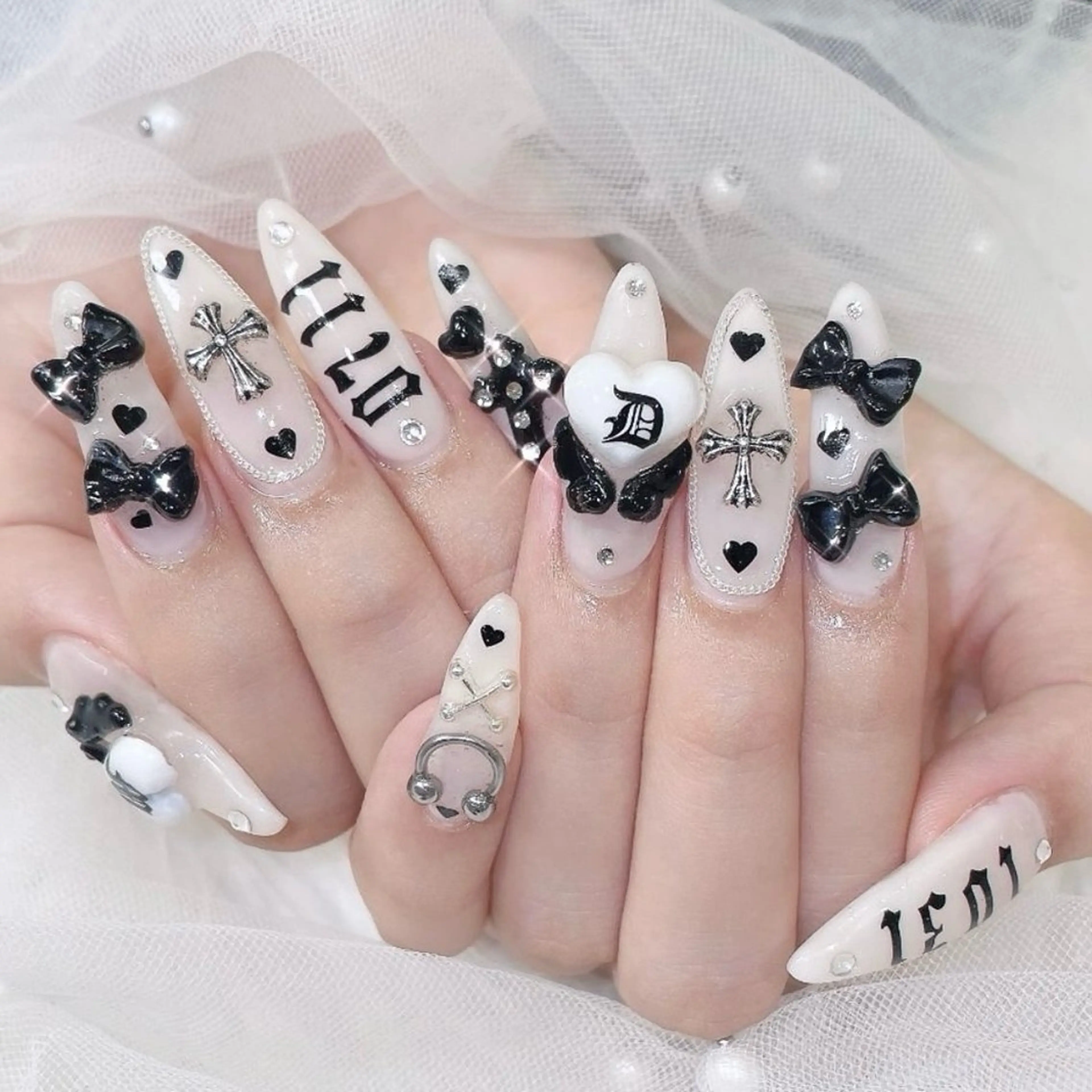 ネイル ハンドネイル LANA NAILのネイルデザイン