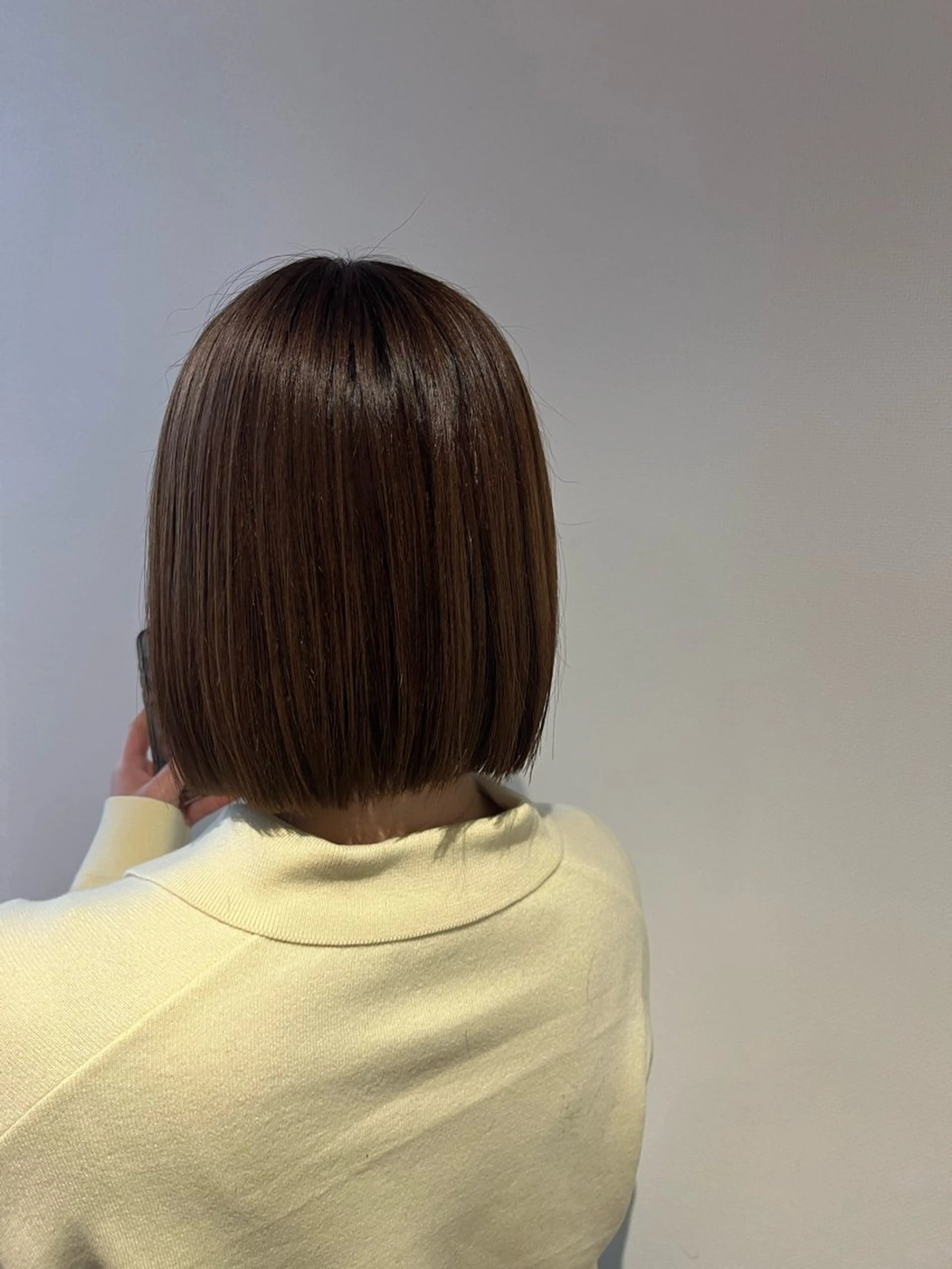 ショート カラー ボブ 小顔カット ボーイミーツガール所属・柴崎 美優のヘアスタイル