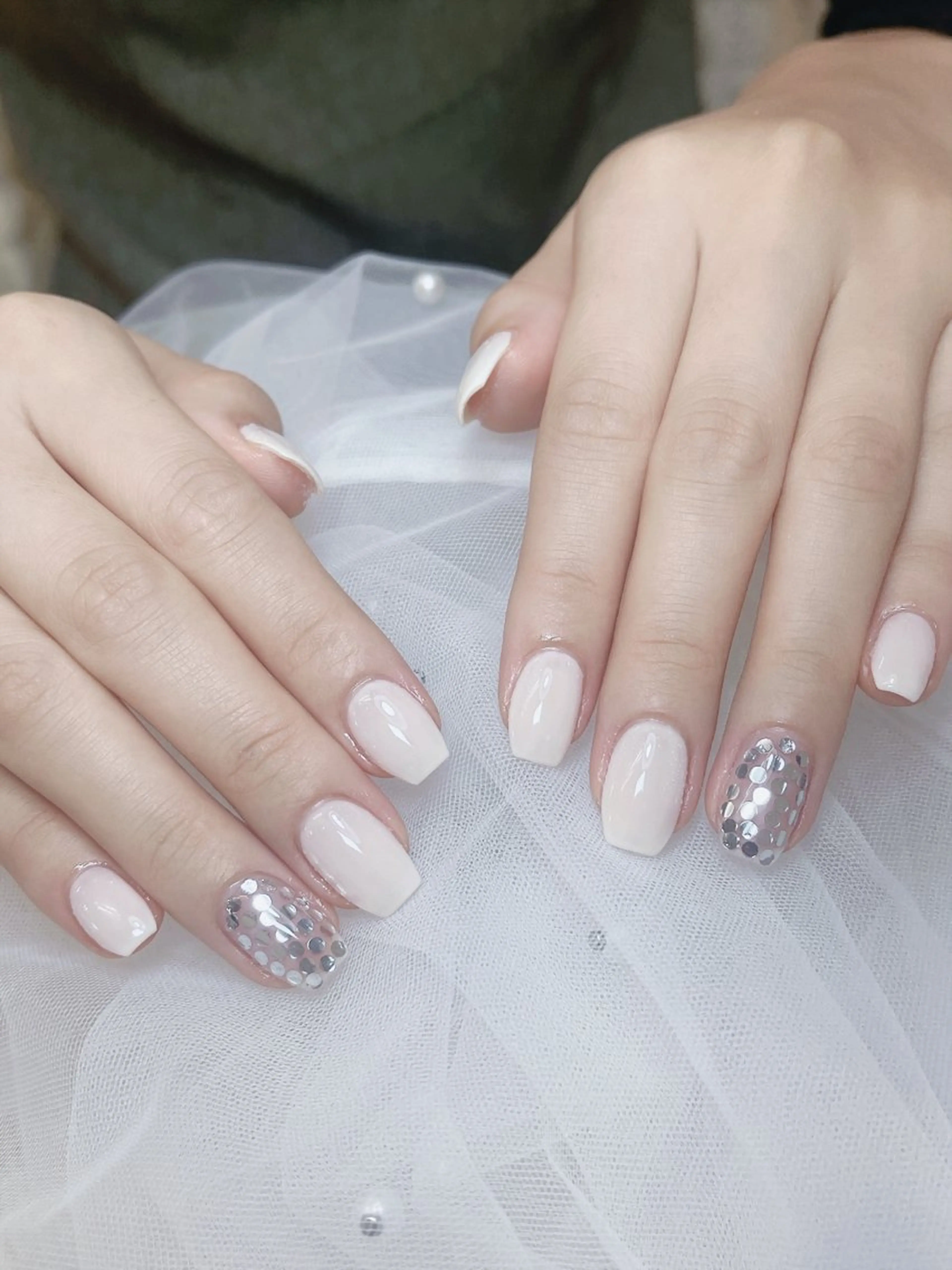 ネイル チークネイル フレンチネイル グラデーション キラキラネイル 韓国ネイル ハンドネイル DUO MI nail salonのネイルデザイン