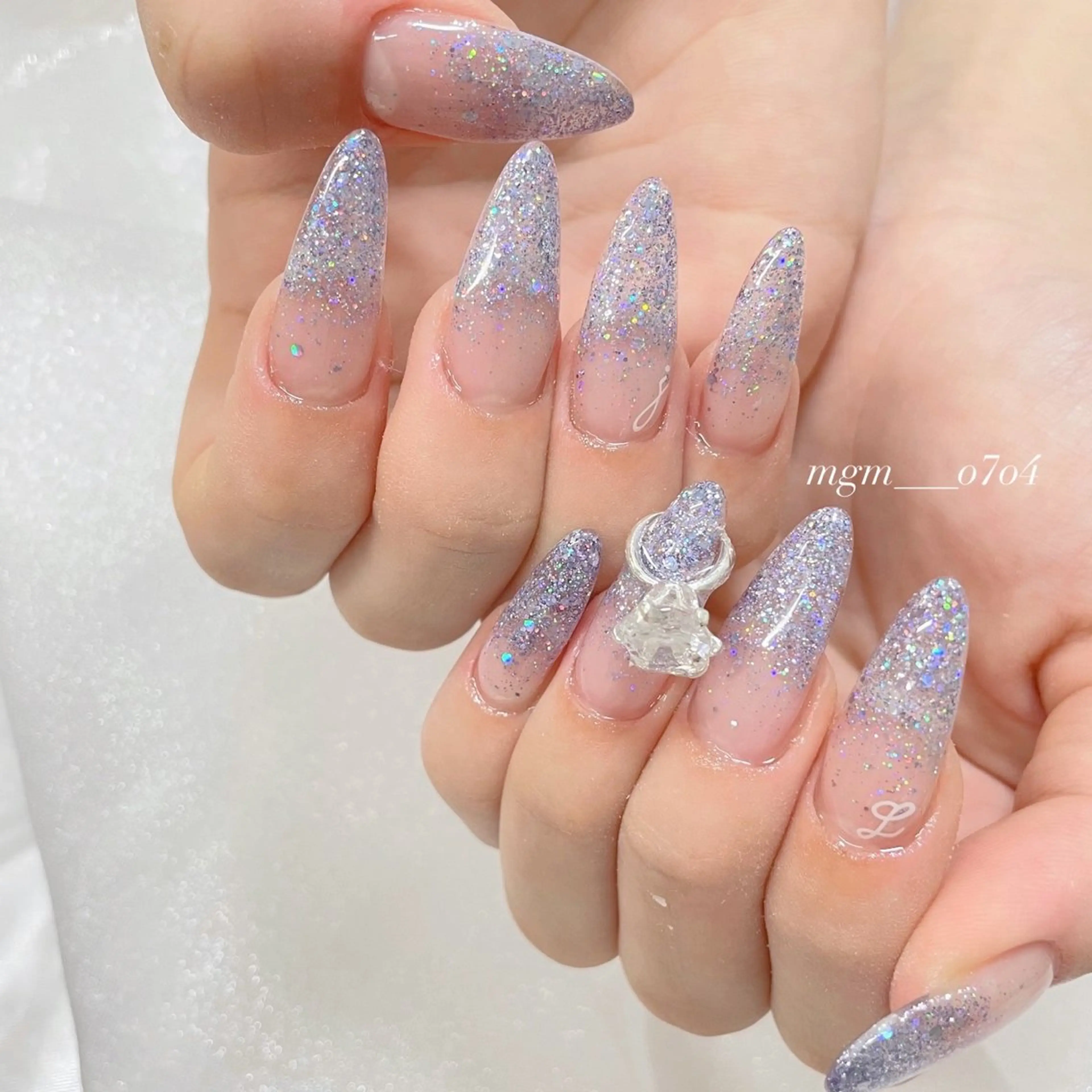 ネイル MoON...❤︎ MeGuのネイルデザイン