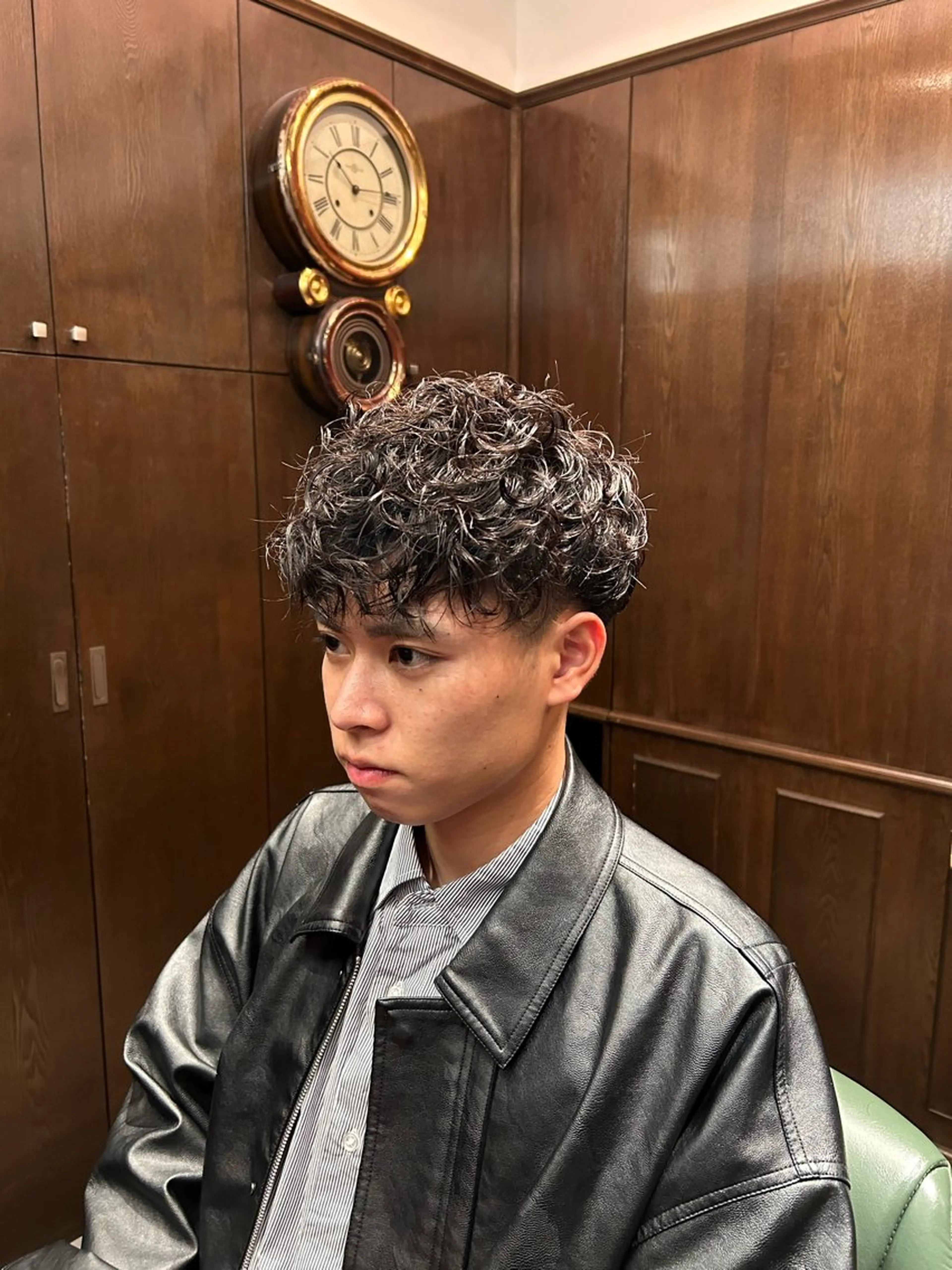 ミディアム パーマ メンズ マスダ コウのヘアスタイル