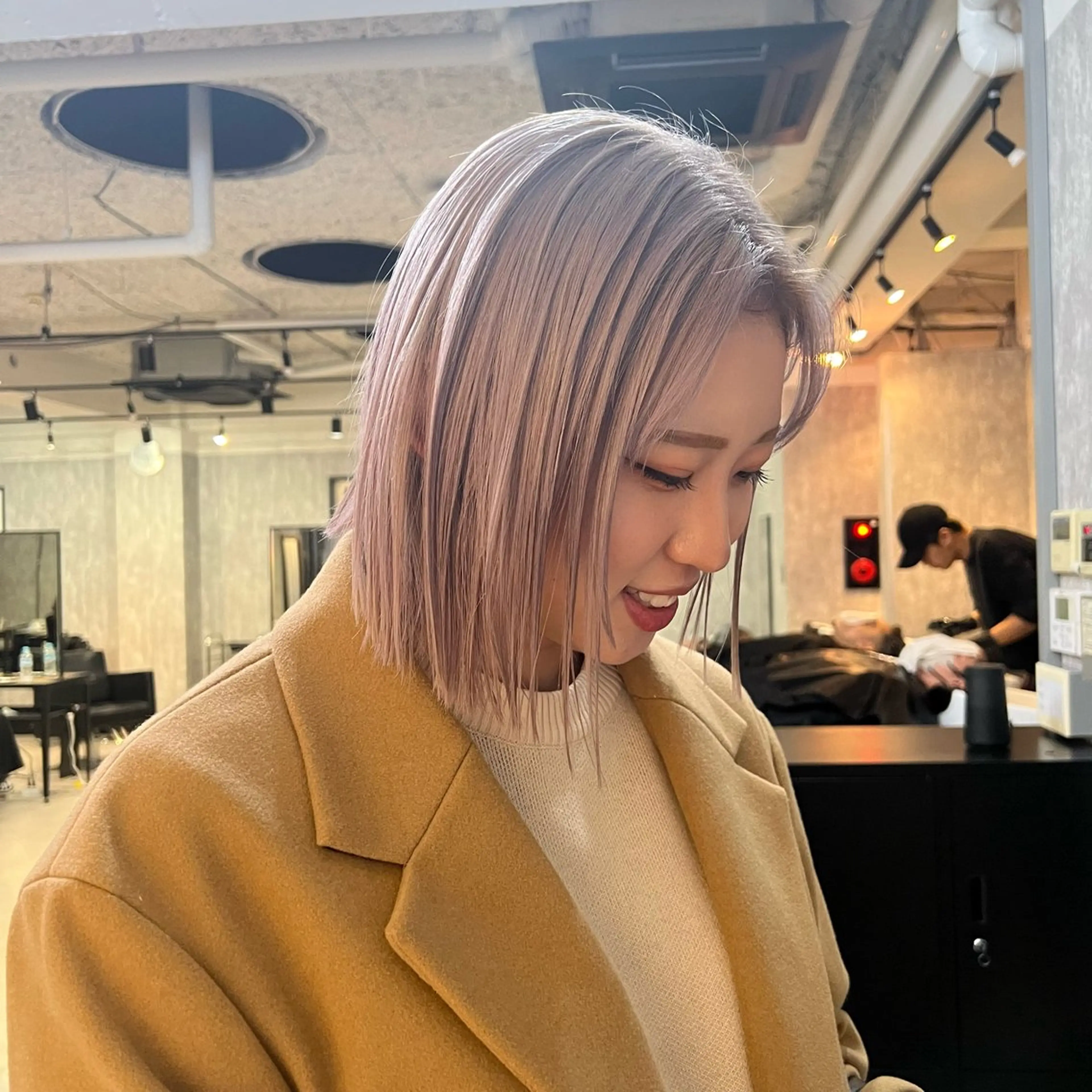 ミディアム TIDEHAIR SHIHOのヘアスタイル