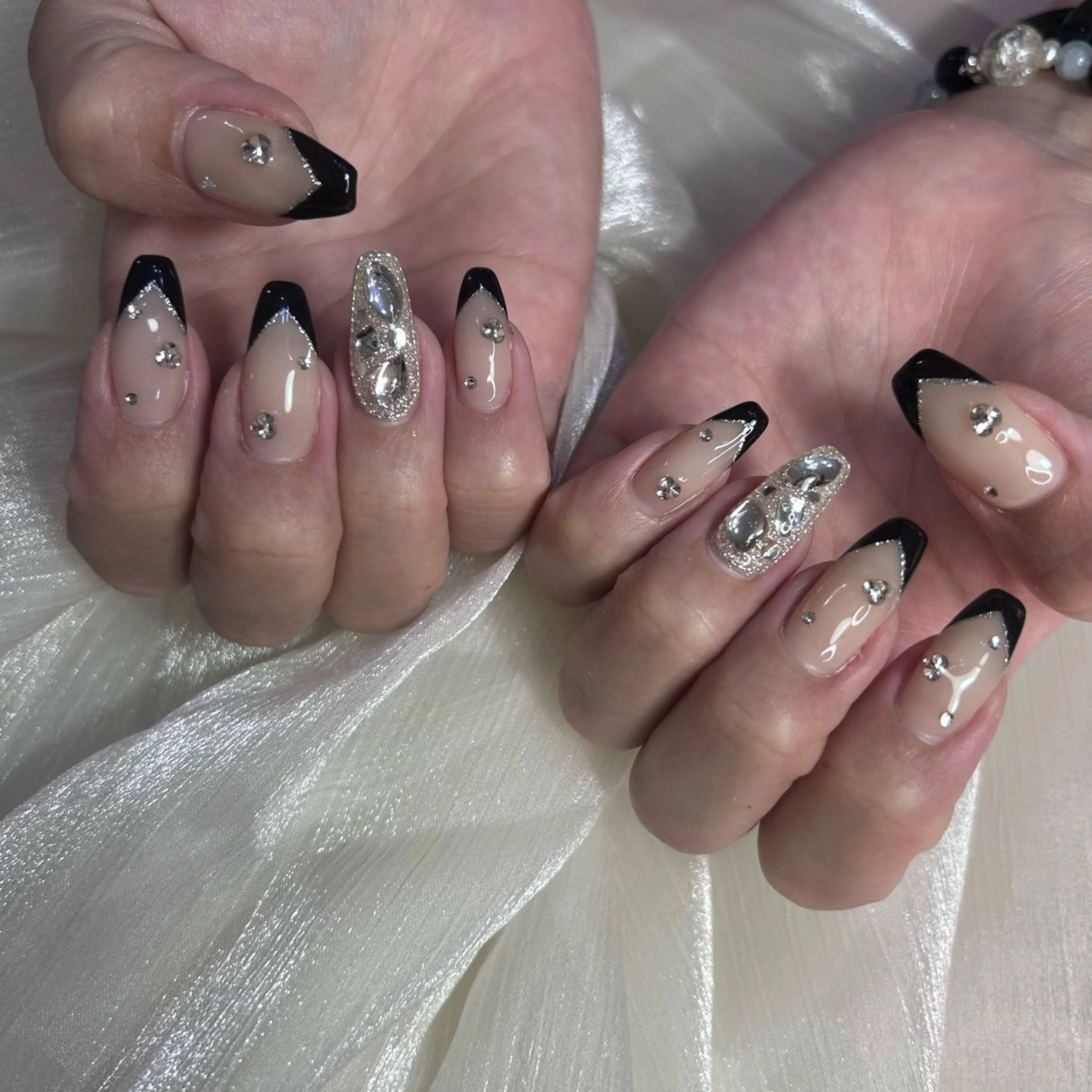 ネイル ハンドネイル 西岡 杏のネイルデザイン