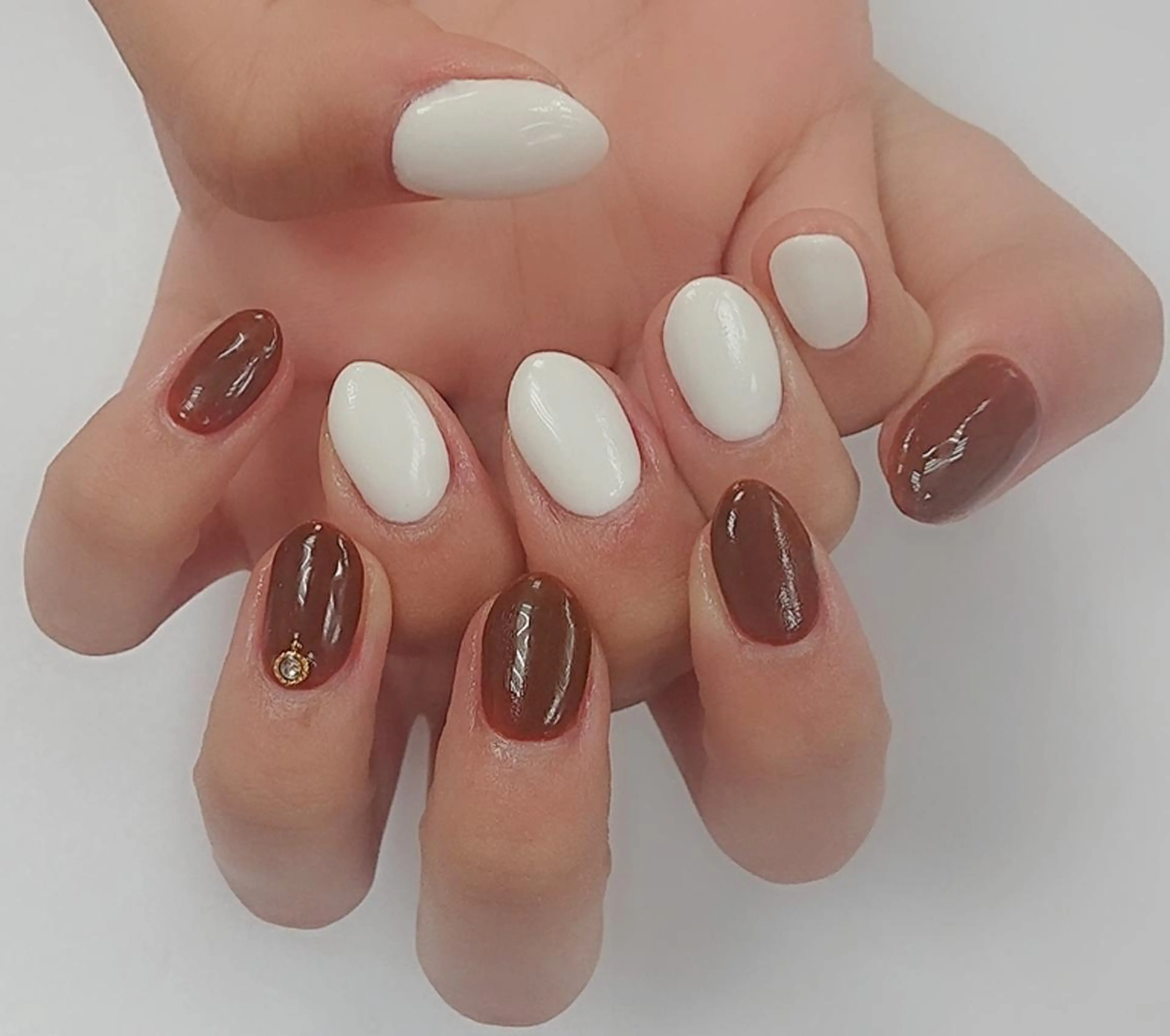 ネイル 🍒当日もOK🍒 𝑳𝑼𝑵𝑨花井のネイルデザイン