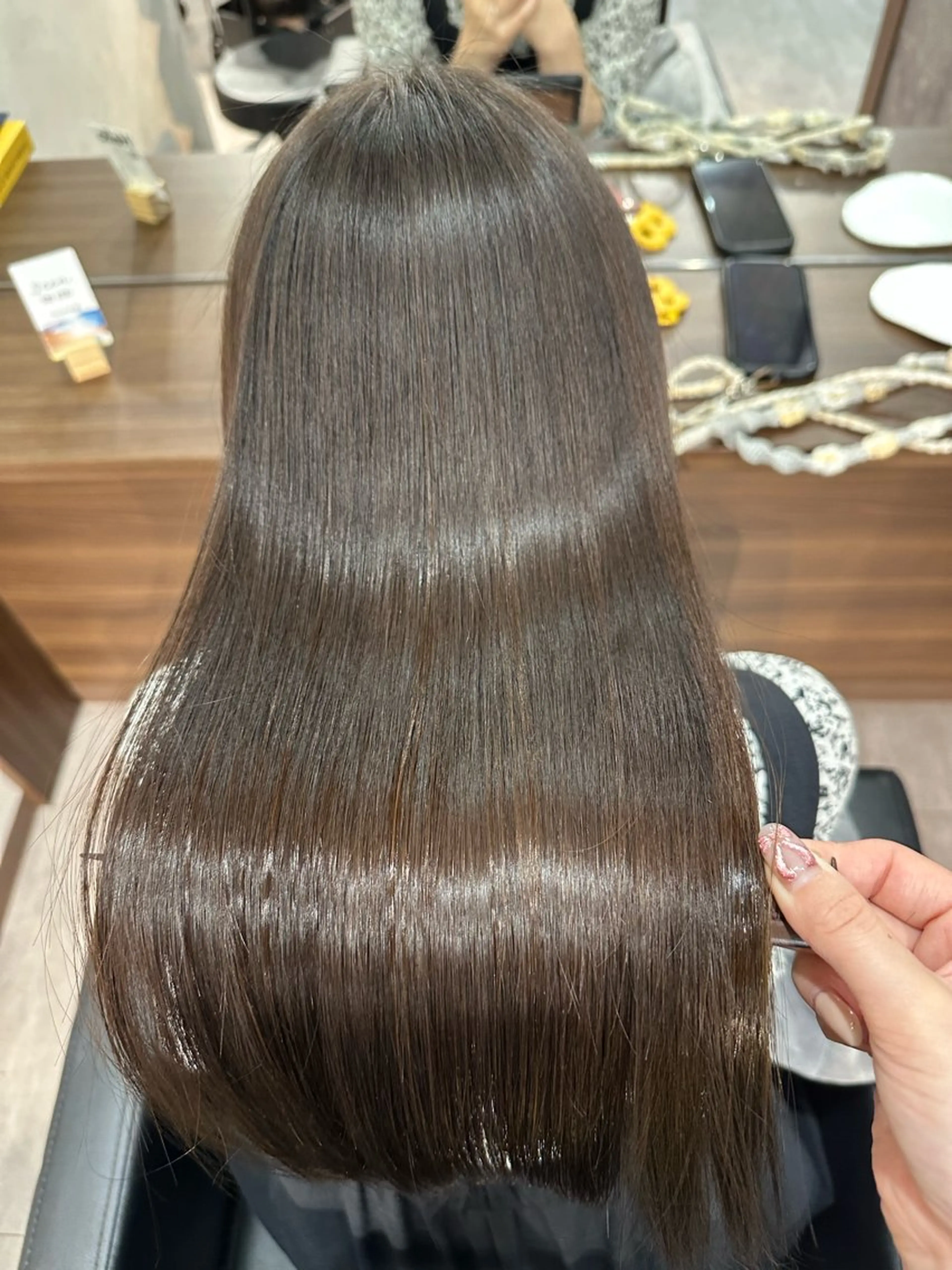 ロング 金 春江のヘアスタイル