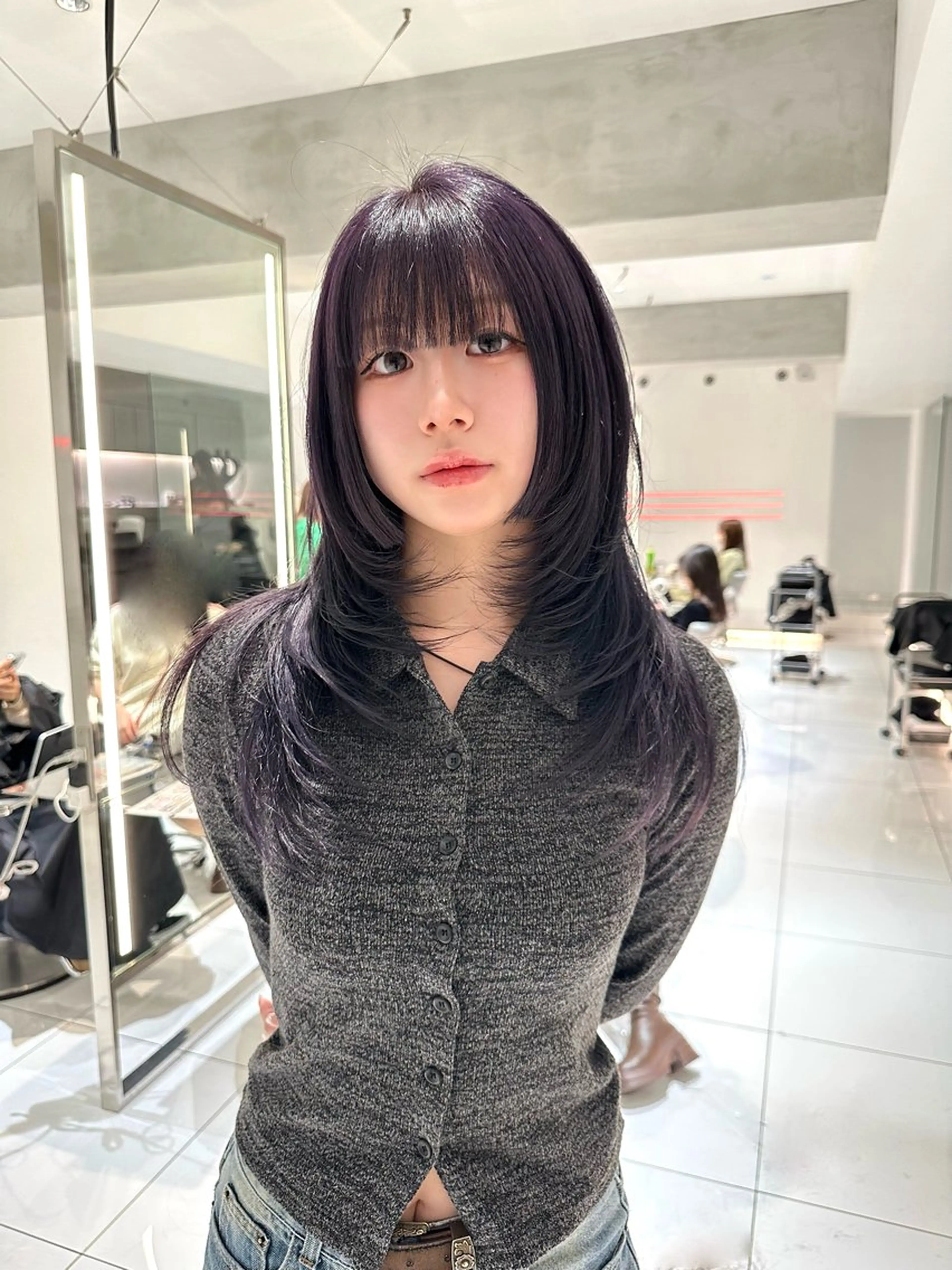 ロング カラー パープルカラー レイヤーカット ハッシュカット ✦·.⋆  SAYAのヘアスタイル