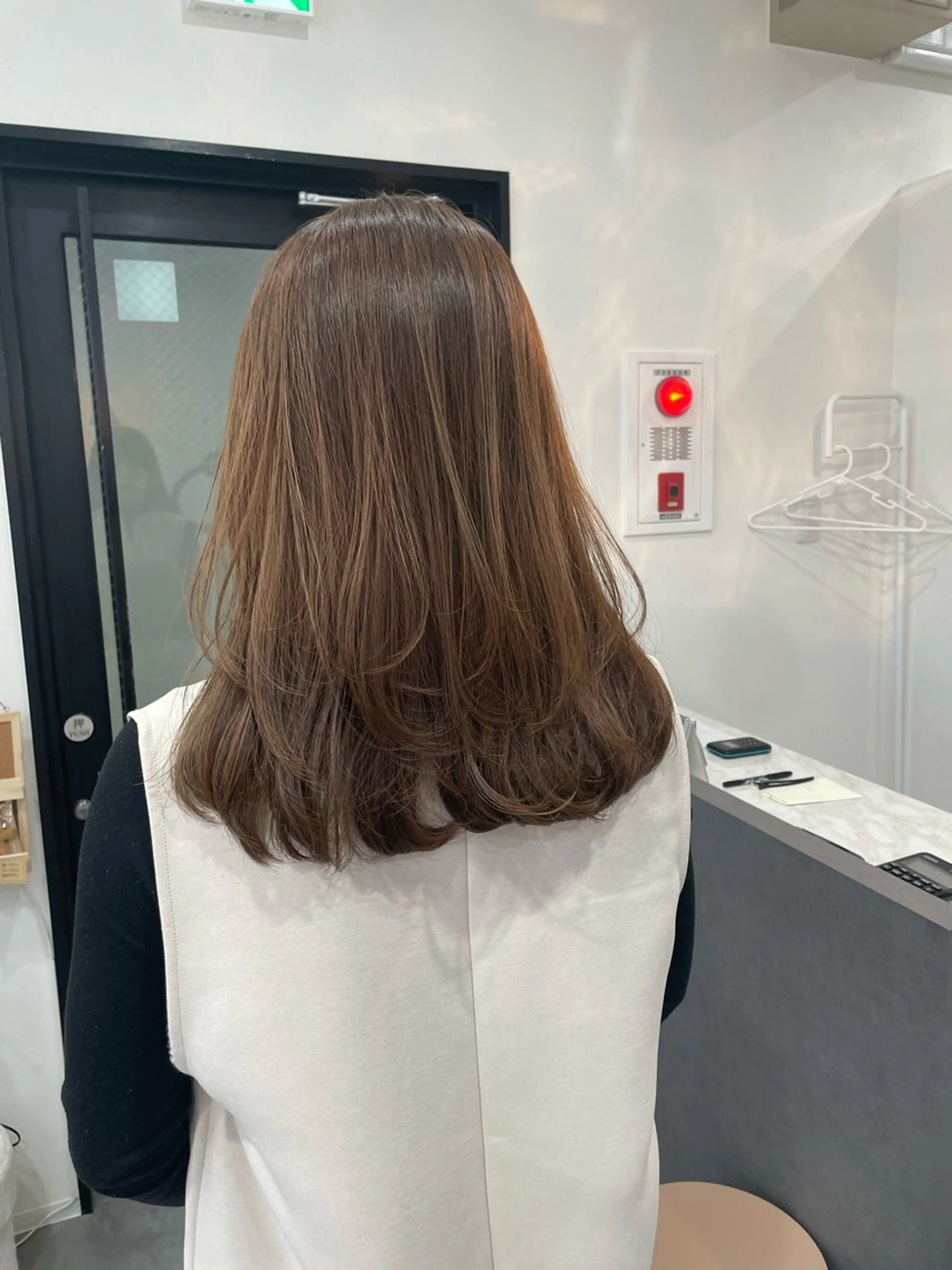 ミディアム カラー uru" すずきさゆりのヘアスタイル