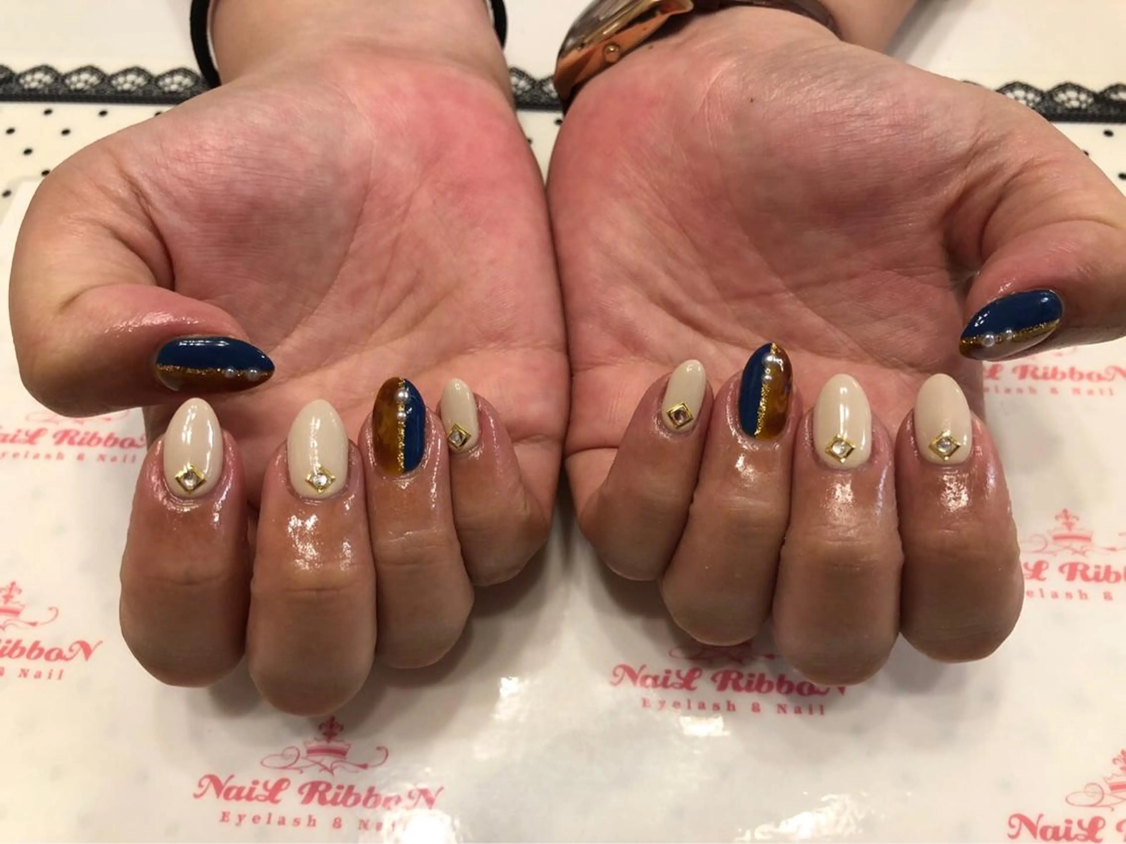 ネイル 春ネイル ネイルリボン 受付スタッフのネイルデザイン