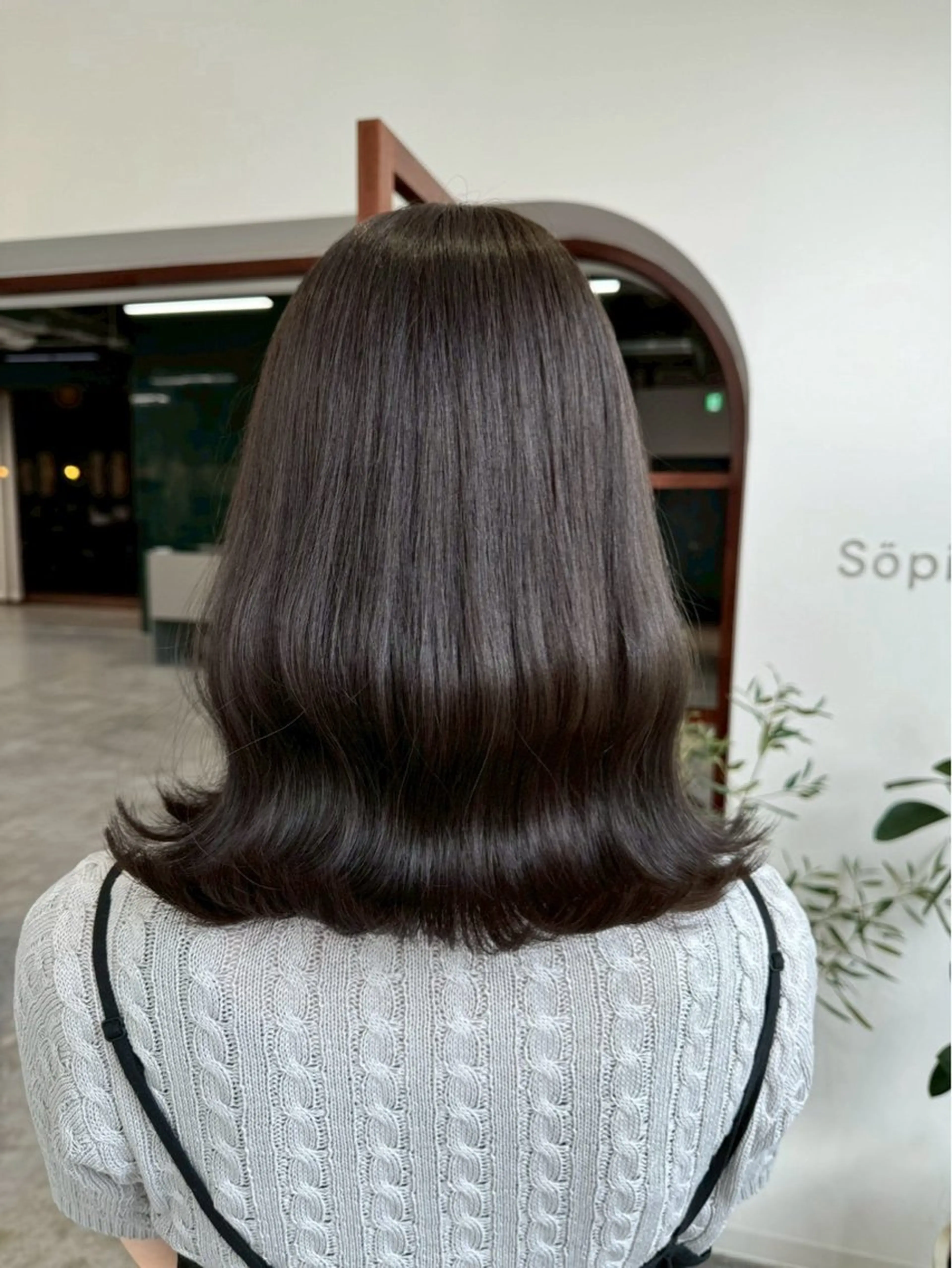 ミディアム カラー ブラウンカラー ショコラブラウン ✨️赤み消しカラー/ ミルクティーベージュのヘアスタイル