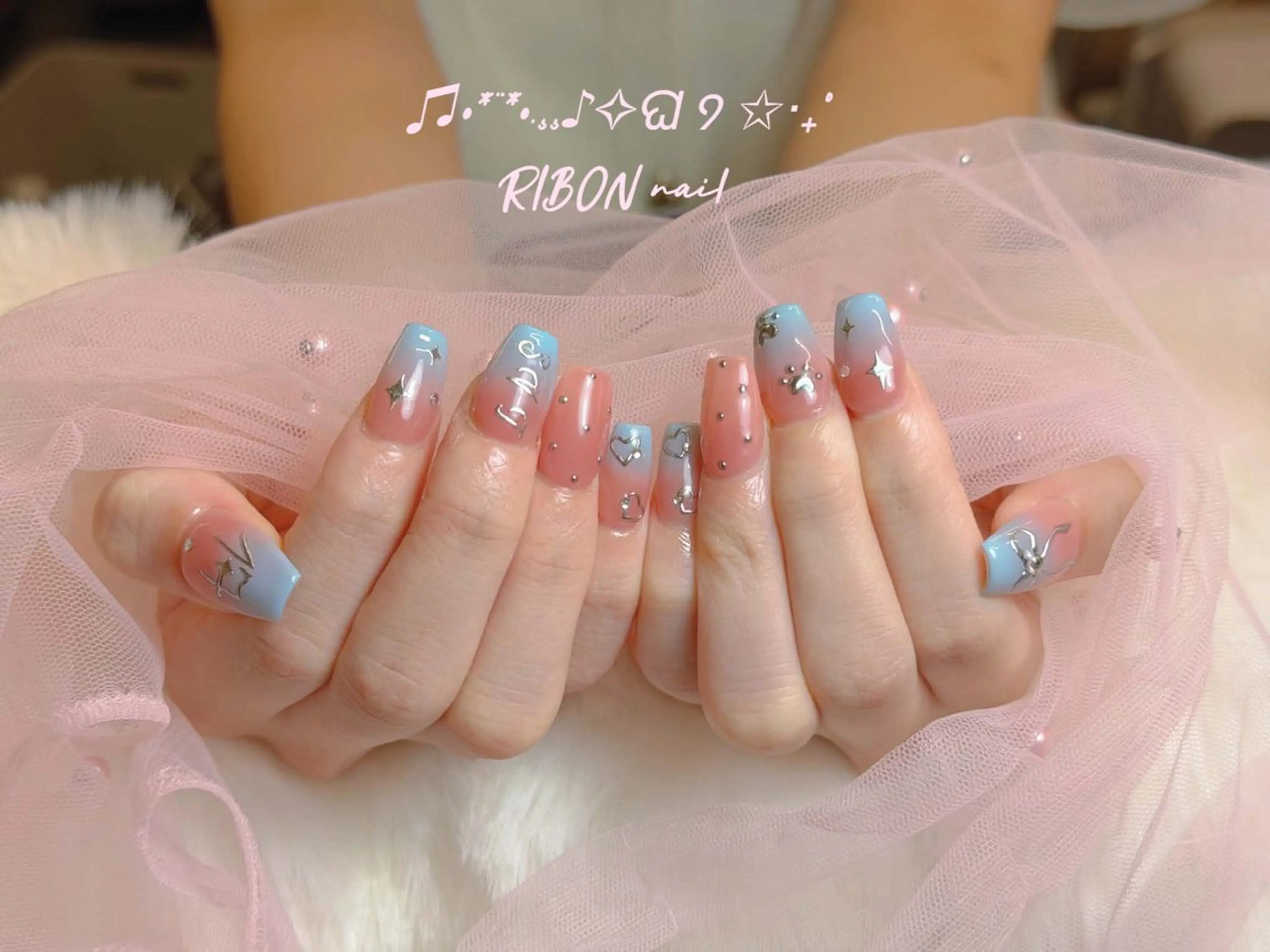 ネイル チークネイル 長さ出し フレンチネイル ジェルネイル グラデーション ハンドネイル RIBON nail 高田馬場のネイルデザイン