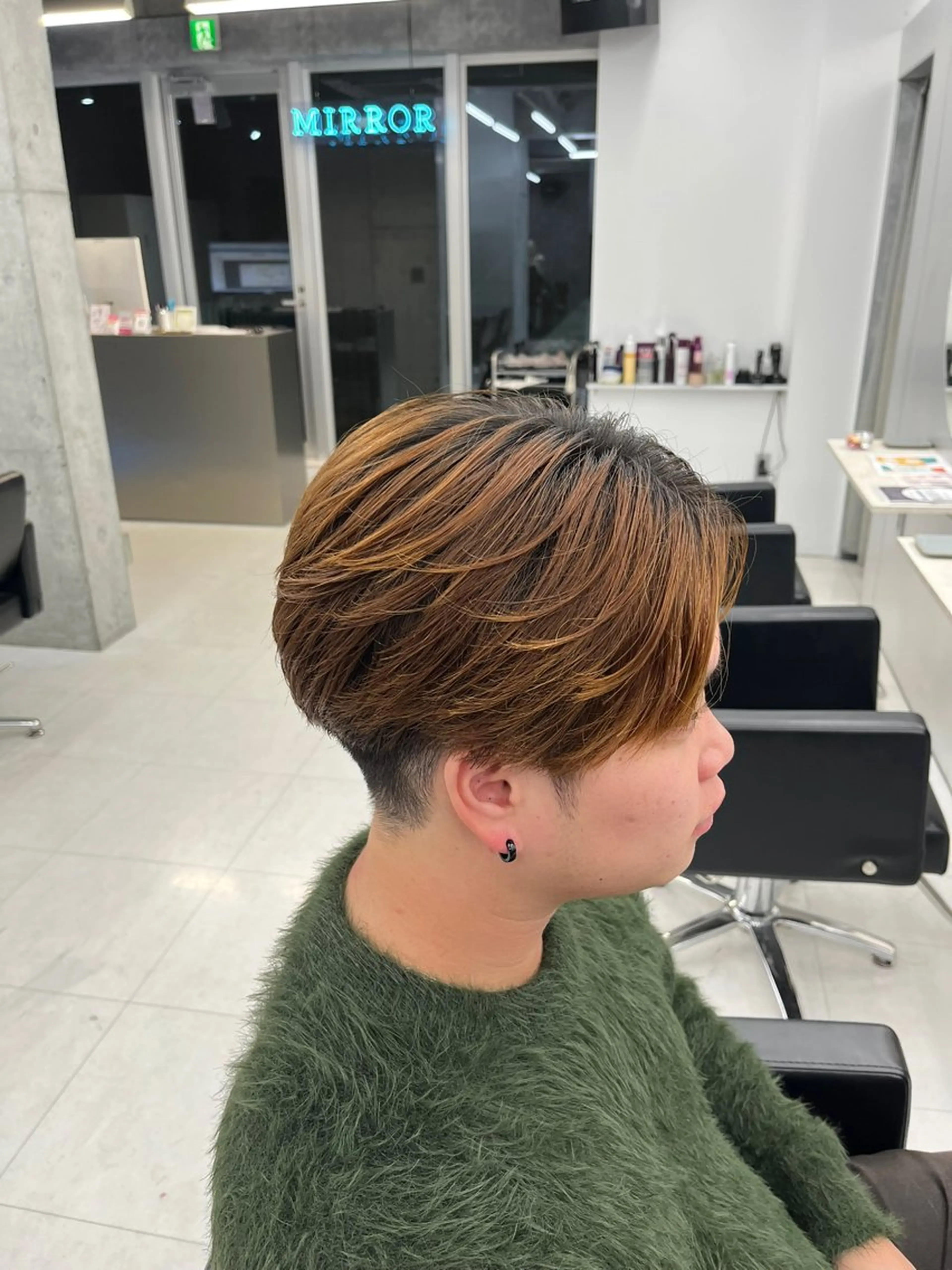 パーマ メンズ フェザーパーマ メンズパーマ ヘアカラー メンズ/似合わせ/骨 格矯正/真人のヘアスタイル