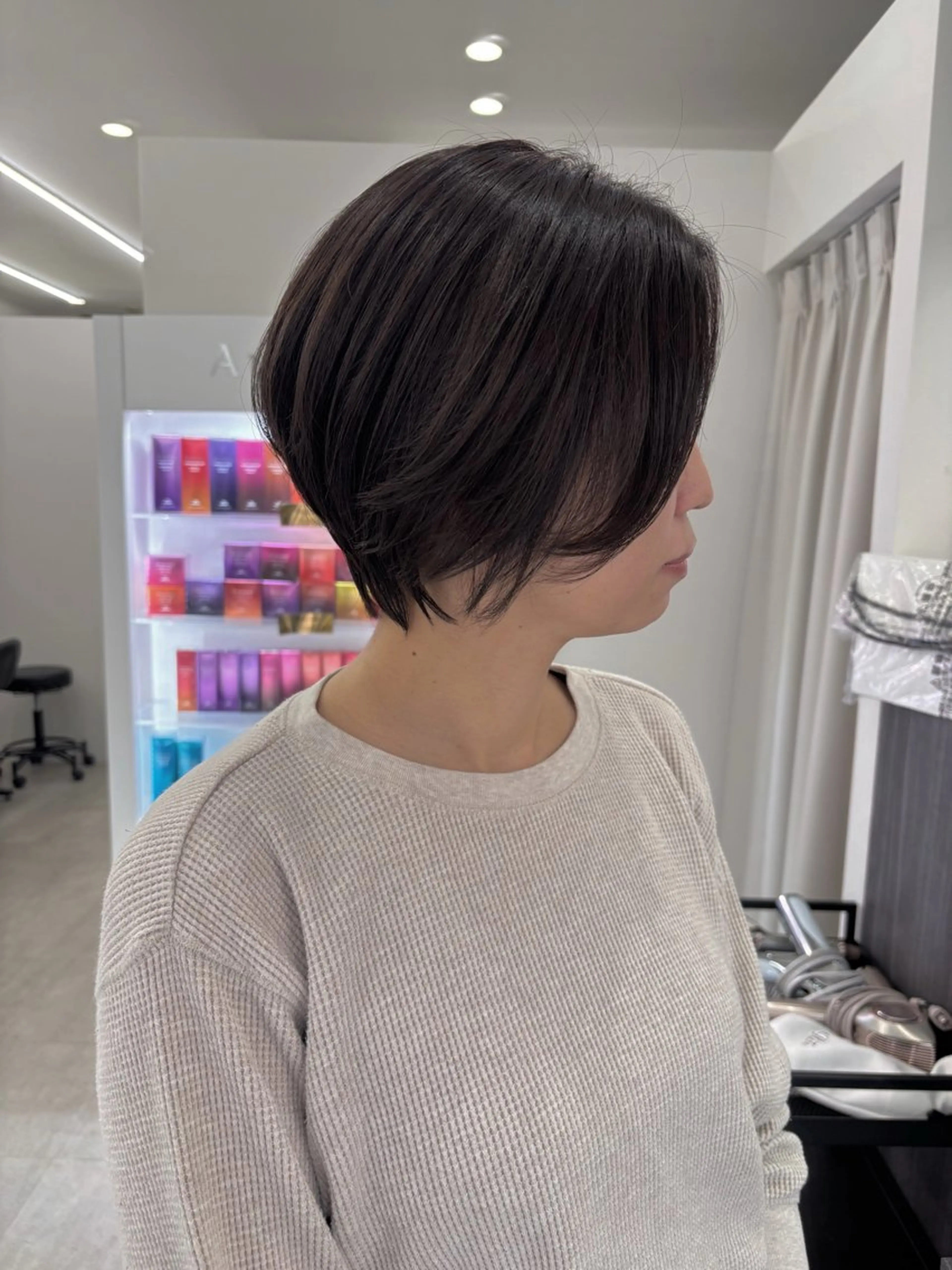 ショート ショートボブ ボブ ショートヘア カット ヘアカラー トリートメント 新村 華奈絵のヘアスタイル