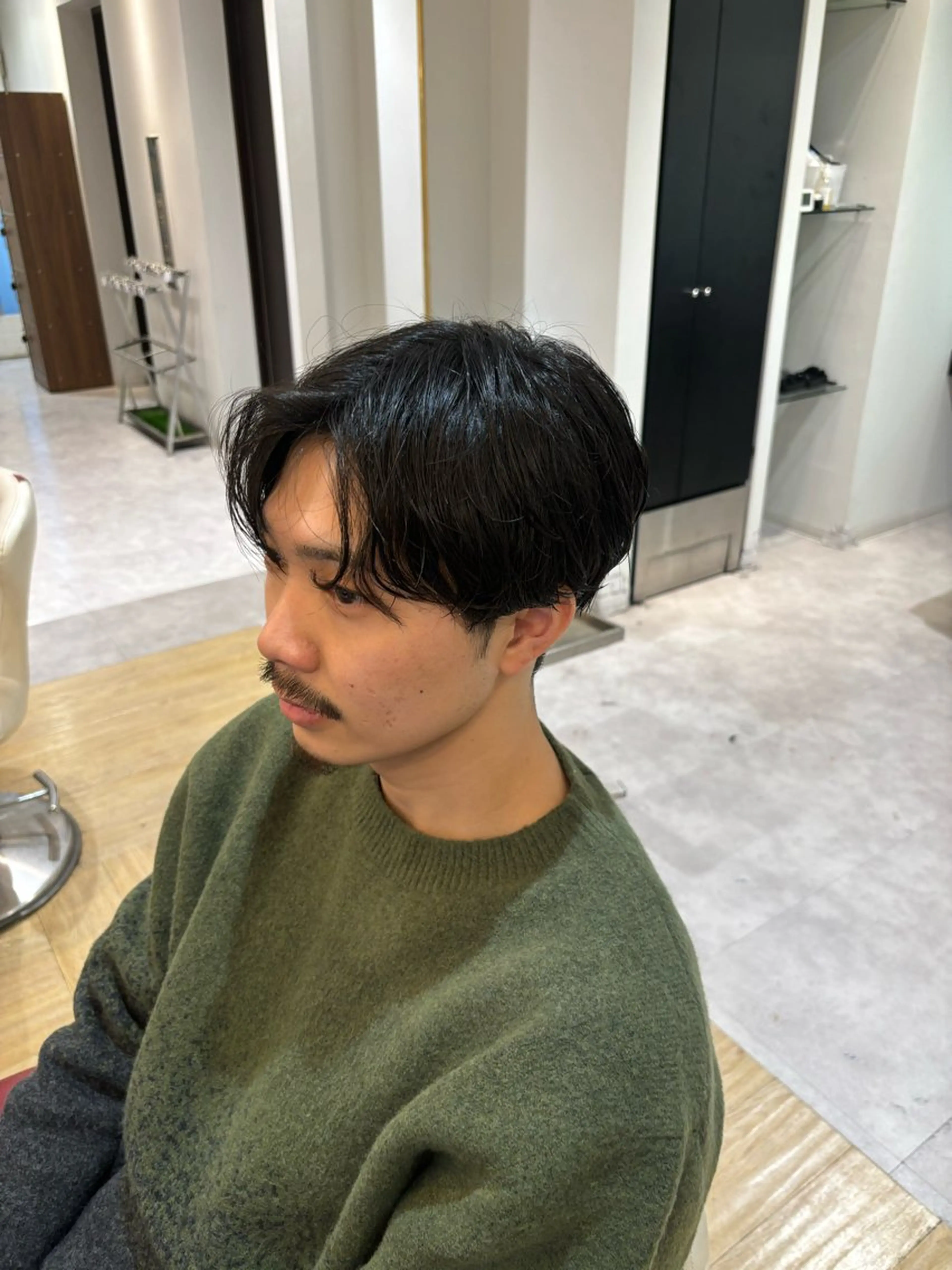 ショート メンズ センターパート メンズ特化／韓国風 /江戸谷大晴のヘアスタイル