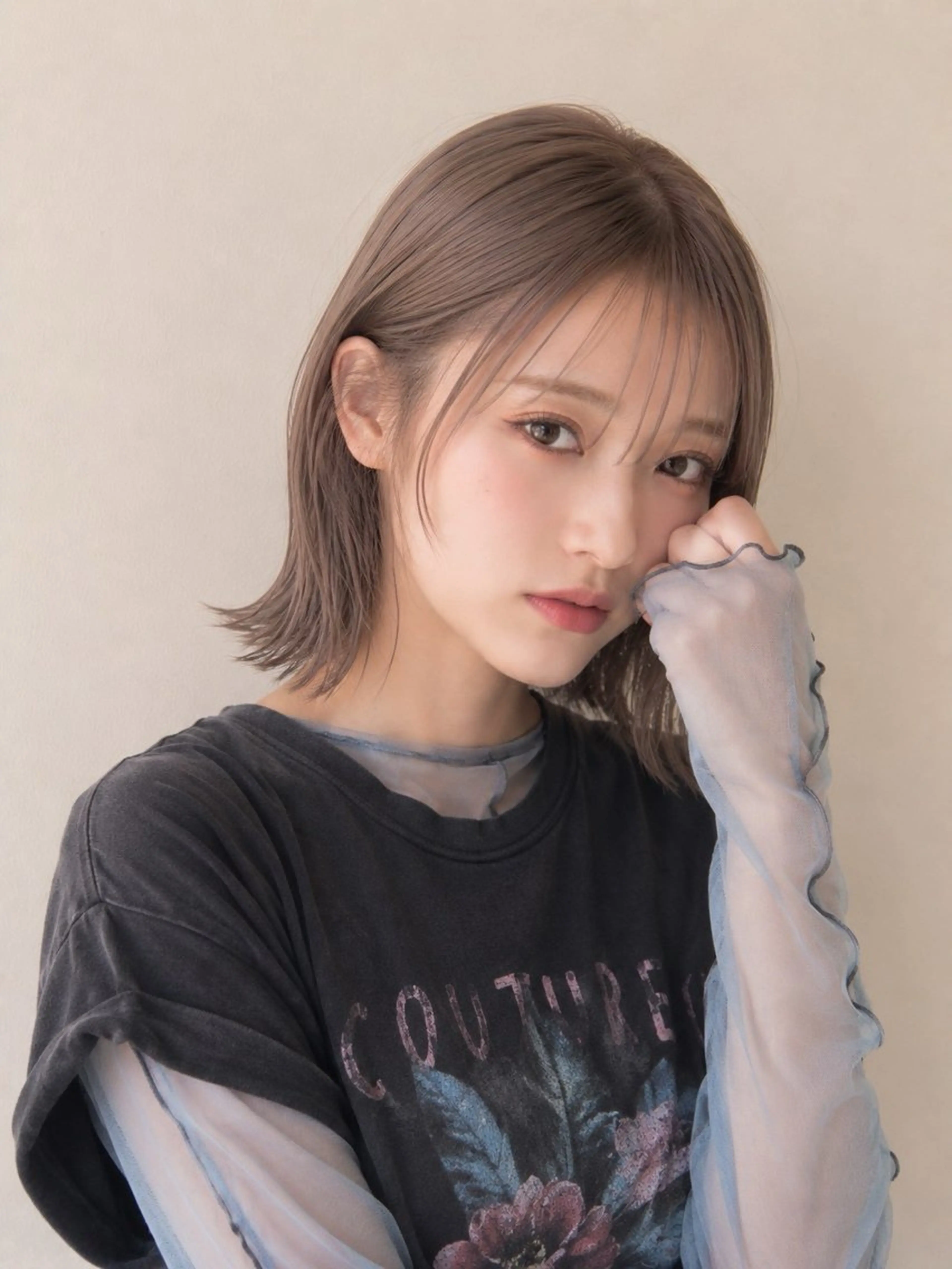 ミディアム カラー ブリーチ ケアブリーチ 透明感カラー グレージュ ミルクティーグレージュ ヘアカラー トリートメント 22日空き◎艶髪 misatoのヘアスタイル