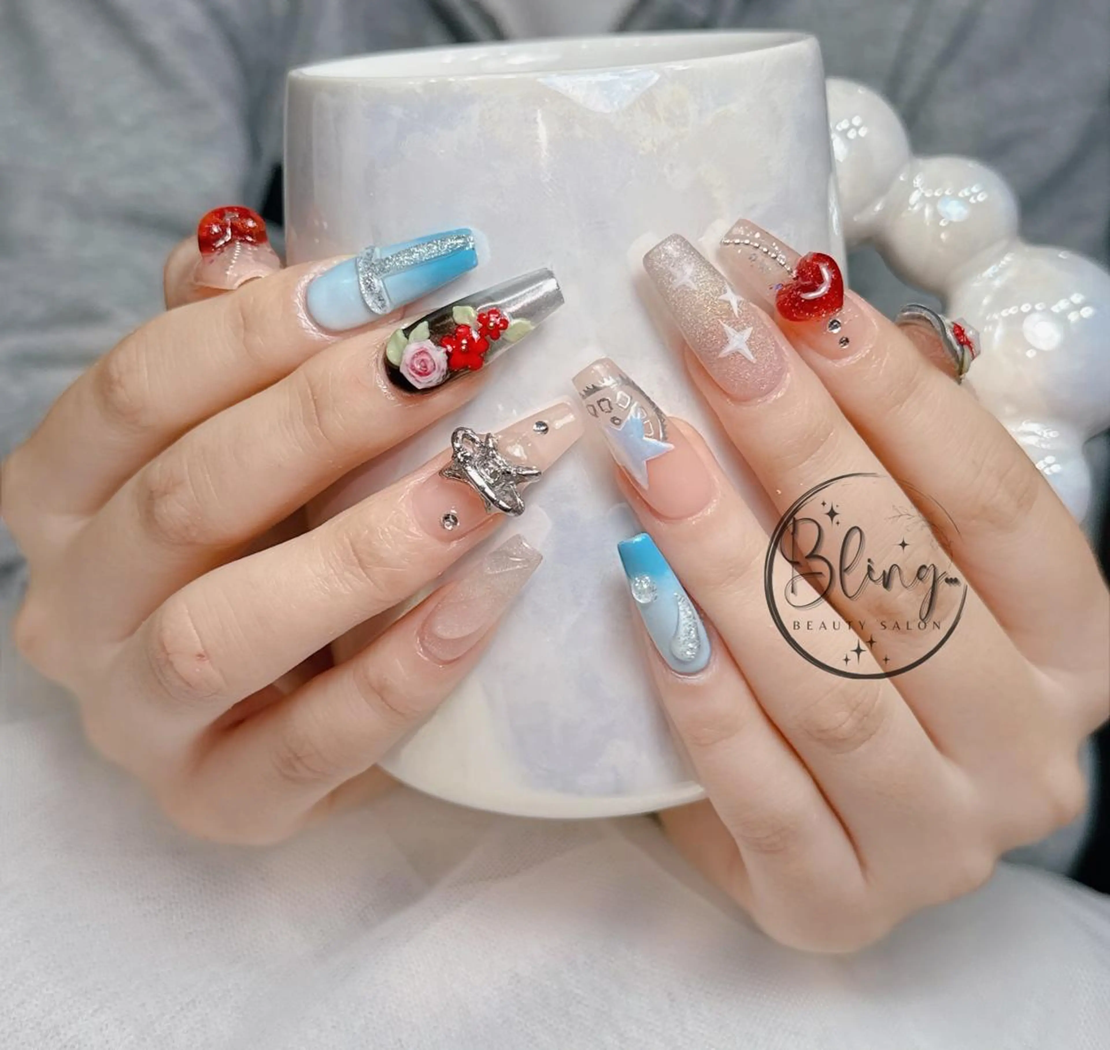 ロング 韓国風ヘア ハンドネイル 高橋 ユキのネイルデザイン